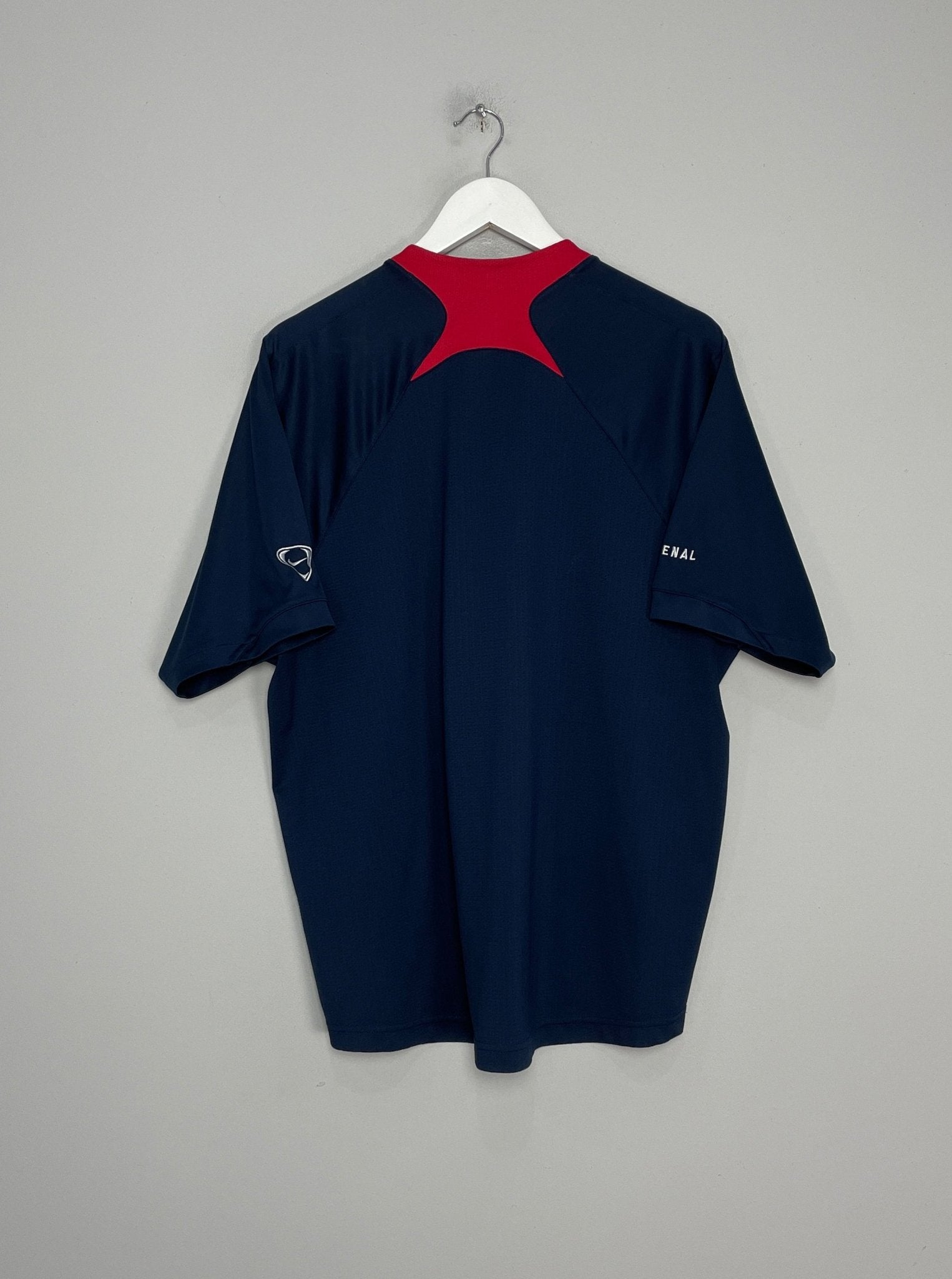 Shop 2007/08 ARSENAL TRAINING SHIRT (L) NIKE, classic football shirts, vintage football shirts & retro soccer jerseys at Cult Kits