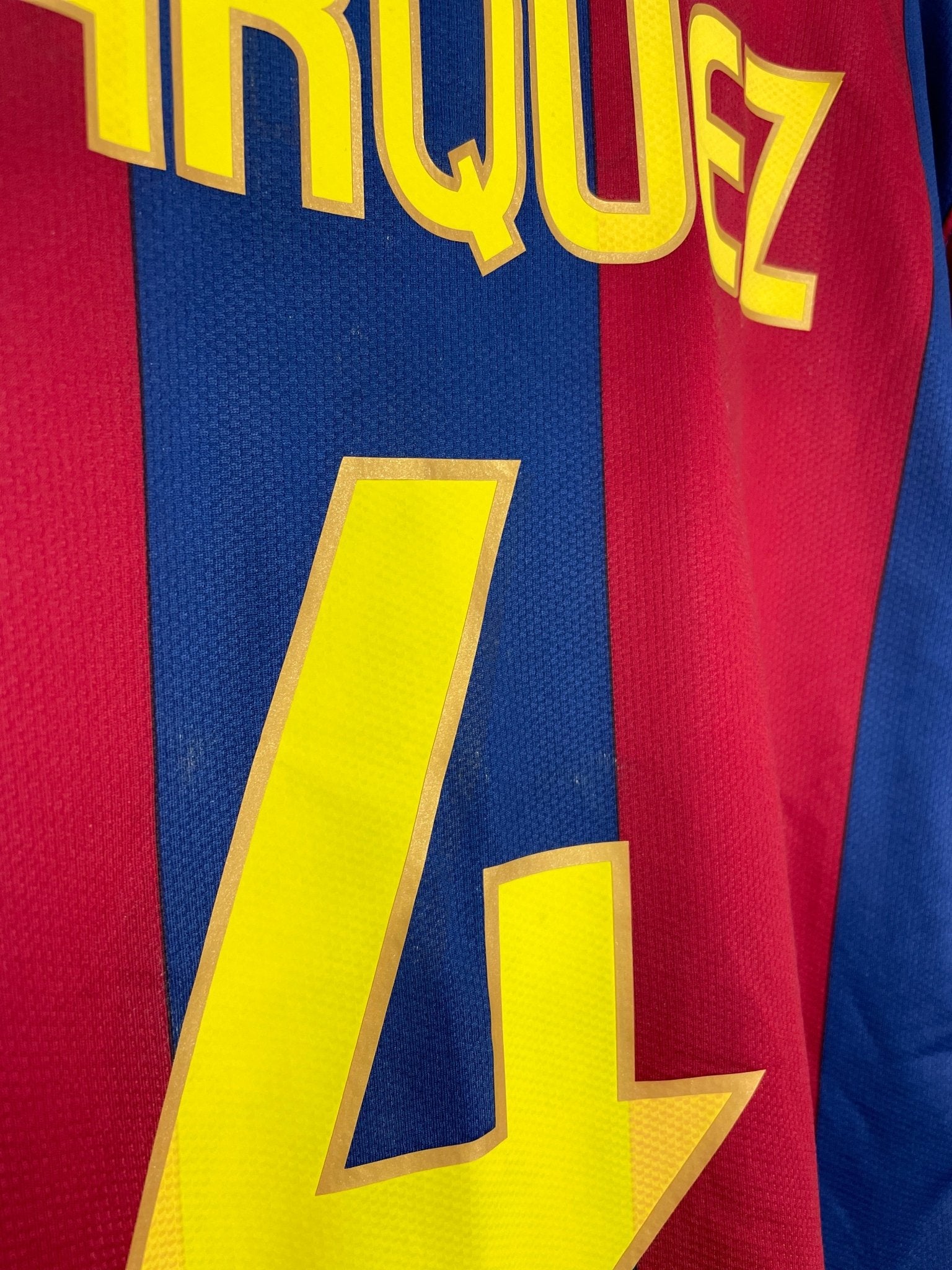 Shop 2007/08 BARCELONA MARQUEZ #4 HOME SHIRT (XXL) NIKE, classic football shirts, vintage football shirts & retro soccer jerseys at Cult Kits