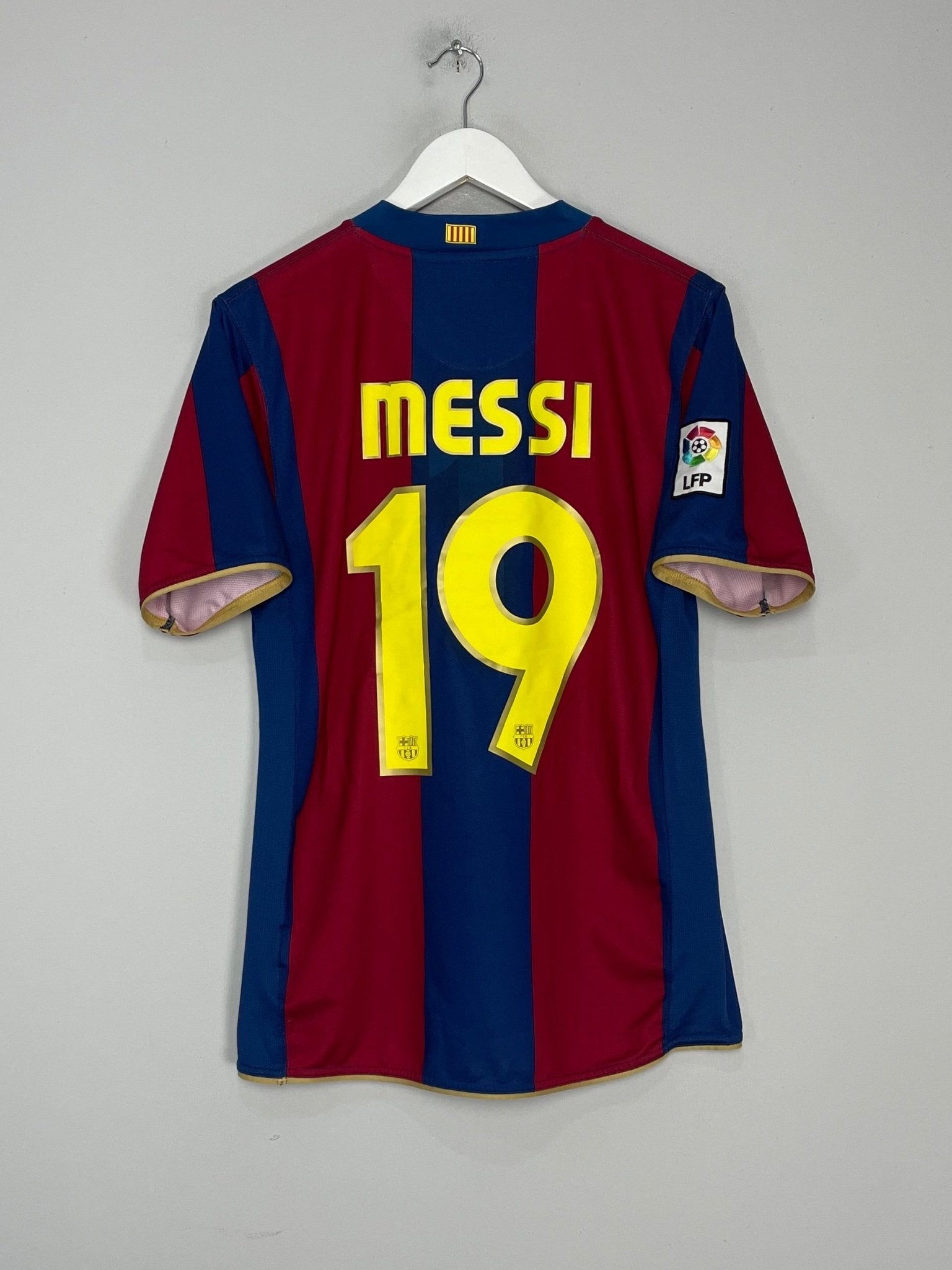 Shop 2007/08 BARCELONA MESSI #19 HOME SHIRT (M) NIKE, classic football shirts, vintage football shirts & retro soccer jerseys at Cult Kits