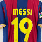 Shop 2007/08 BARCELONA MESSI #19 HOME SHIRT (M) NIKE, classic football shirts, vintage football shirts & retro soccer jerseys at Cult Kits