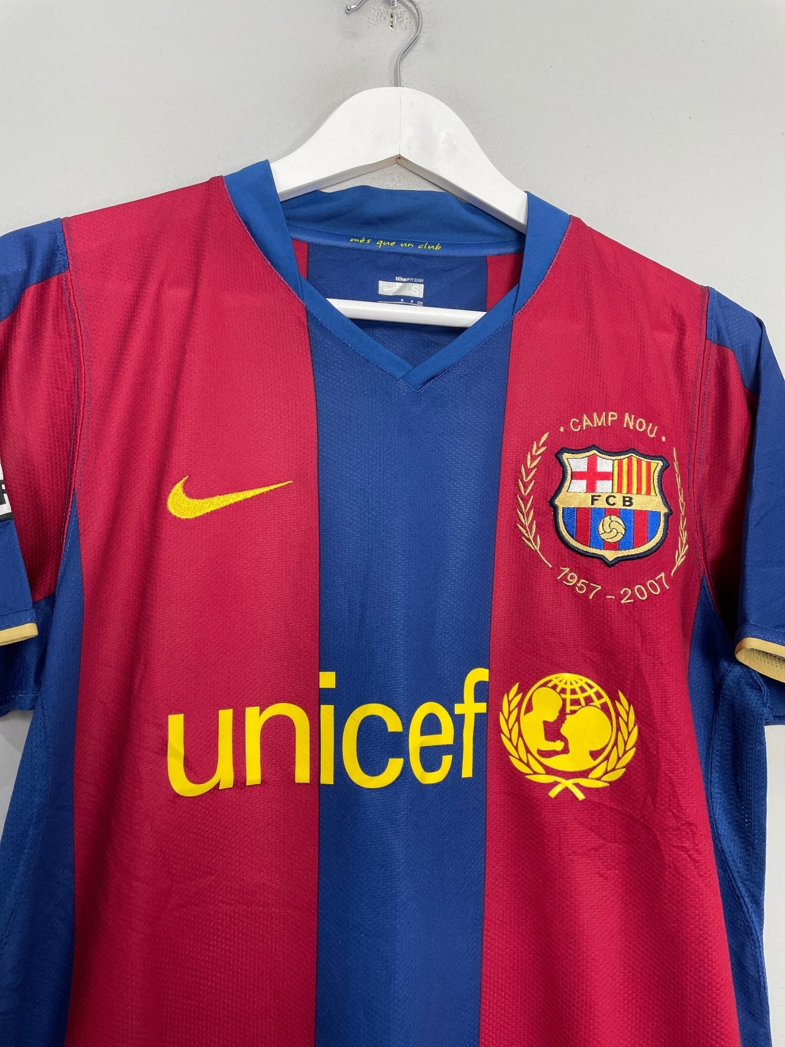 Shop 2007/08 BARCELONA MESSI #19 HOME SHIRT (S) NIKE, classic football shirts, vintage football shirts & retro soccer jerseys at Cult Kits