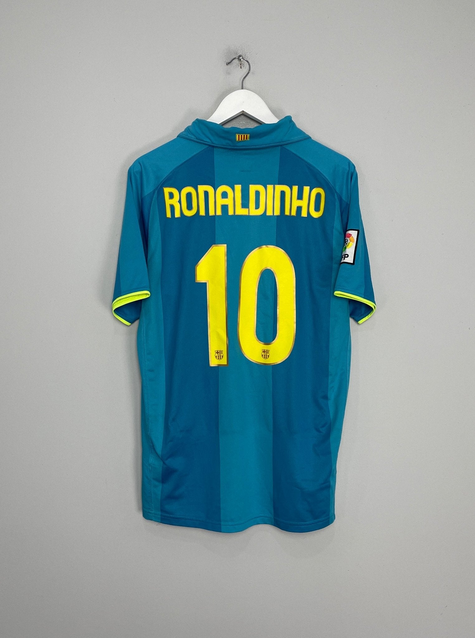 Shop 2007/08 BARCELONA RONALDINHO #10 AWAY SHIRT (L) NIKE, classic football shirts, vintage football shirts & retro soccer jerseys at Cult Kits