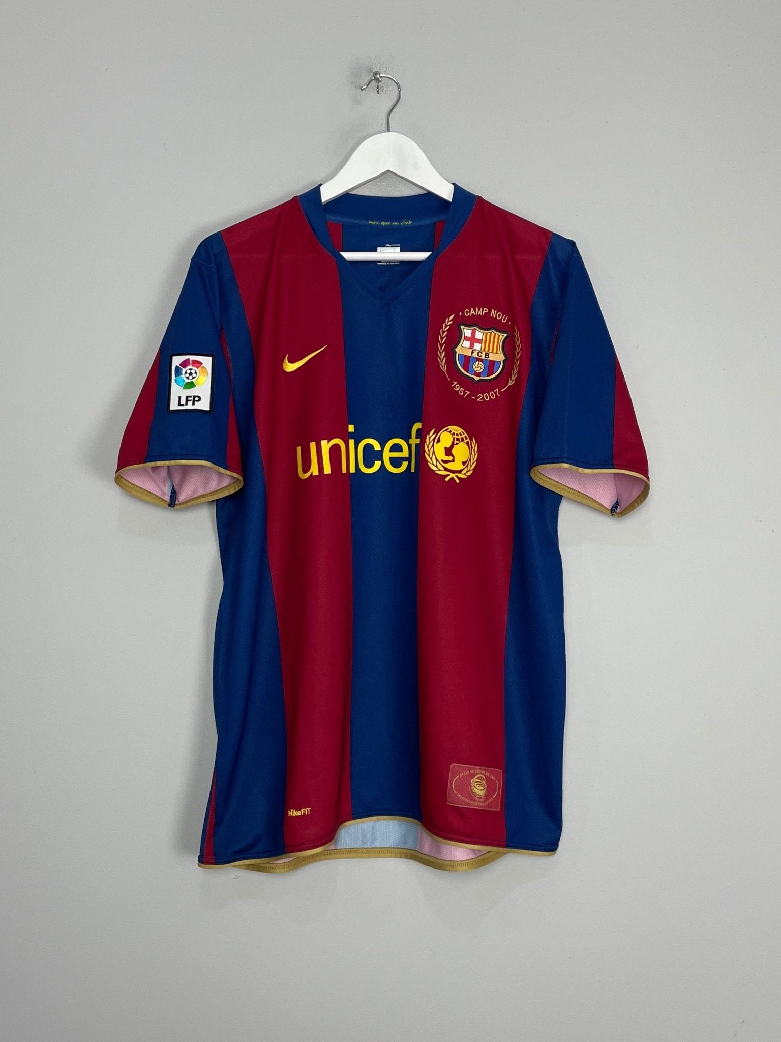 Shop 2007/08 BARCELONA RONALDINHO #10 HOME SHIRT (L) NIKE, classic football shirts, vintage football shirts & retro soccer jerseys at Cult Kits