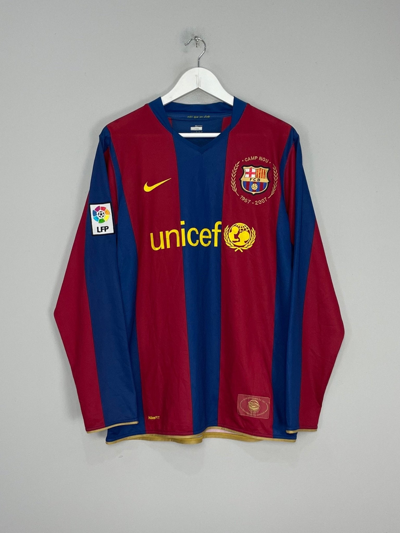 Shop 2007/08 BARCELONA RONALDINHO #10 L/S HOME SHIRT (M) NIKE, classic football shirts, vintage football shirts & retro soccer jerseys at Cult Kits