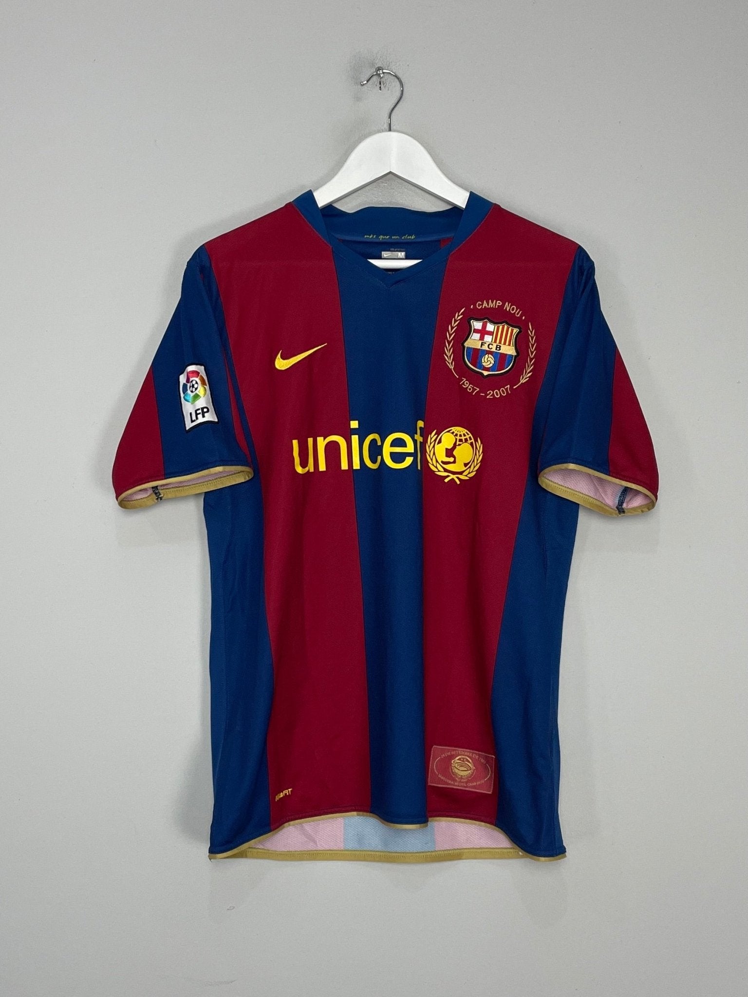 Shop 2007/08 BARCELONA RONALDINHO #80 HOME SHIRT (M) NIKE, classic football shirts, vintage football shirts & retro soccer jerseys at Cult Kits