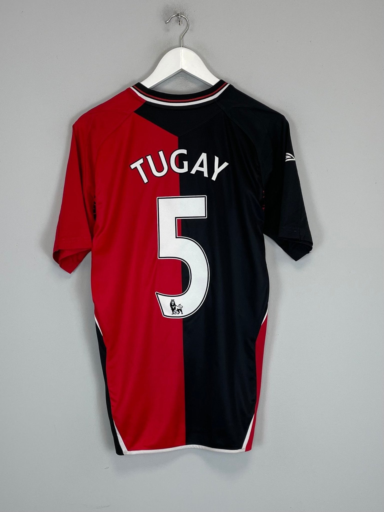 Shop 2007/08 BLACKBURN TUGAY #5 AWAY SHIRT (S) UMBRO, classic football shirts, vintage football shirts & retro soccer jerseys at Cult Kits