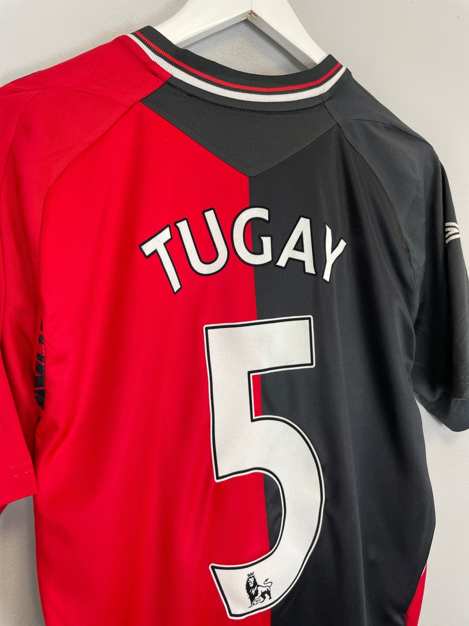 Shop 2007/08 BLACKBURN TUGAY #5 AWAY SHIRT (S) UMBRO, classic football shirts, vintage football shirts & retro soccer jerseys at Cult Kits