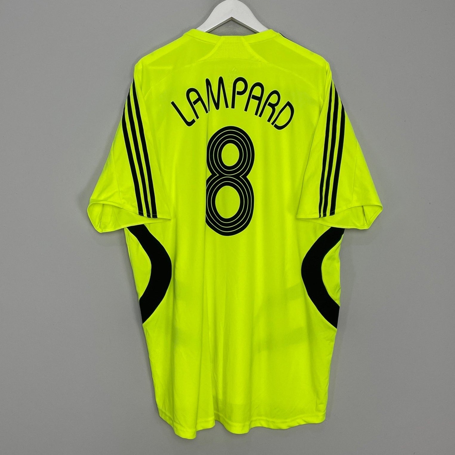 Shop 2007/08 CHELSEA LAMPARD #8 AWAY SHIRT (XXL) ADIDAS, classic football shirts, vintage football shirts & retro soccer jerseys at Cult Kits
