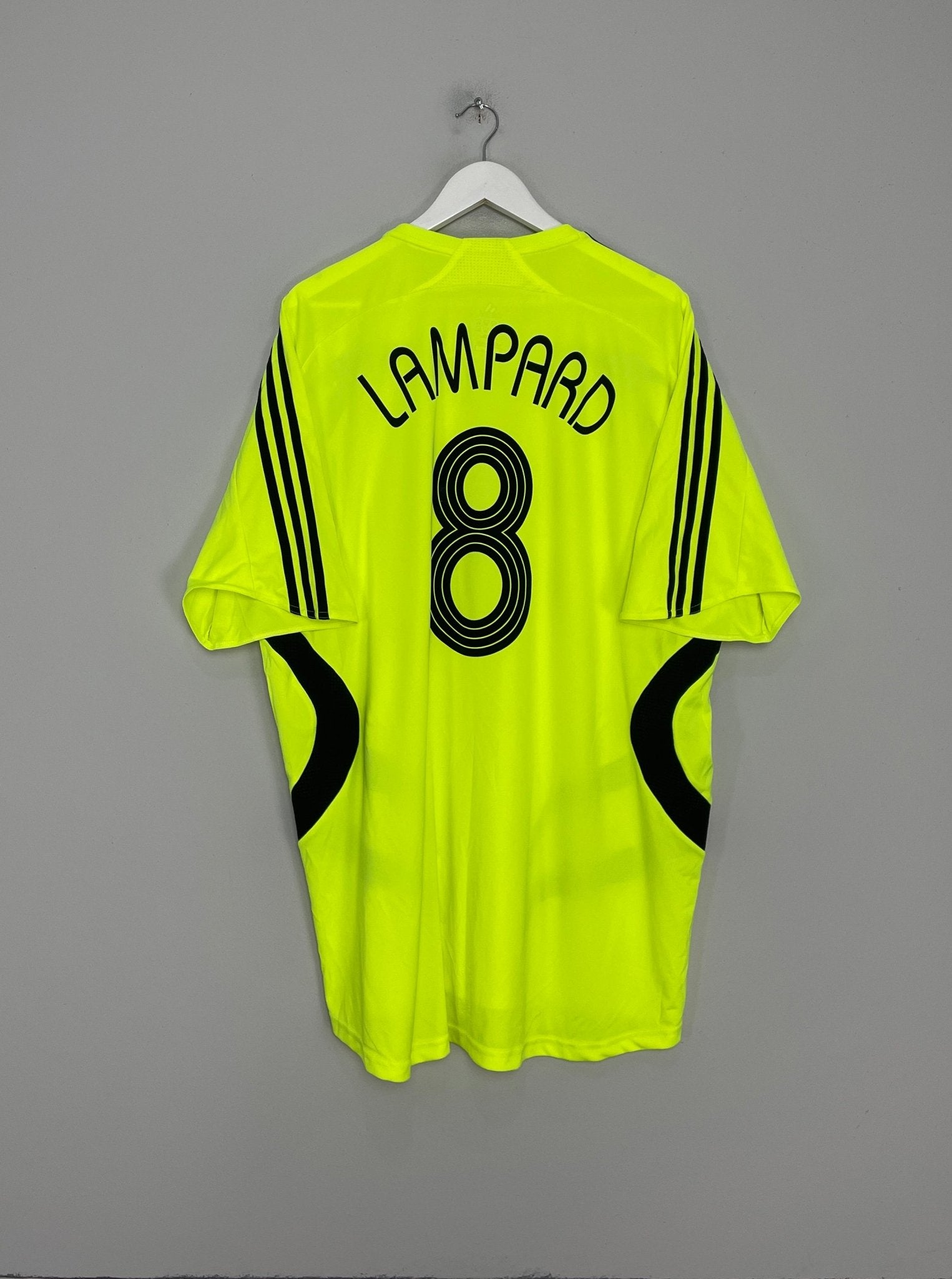 Shop 2007/08 CHELSEA LAMPARD #8 AWAY SHIRT (XXL) ADIDAS, classic football shirts, vintage football shirts & retro soccer jerseys at Cult Kits