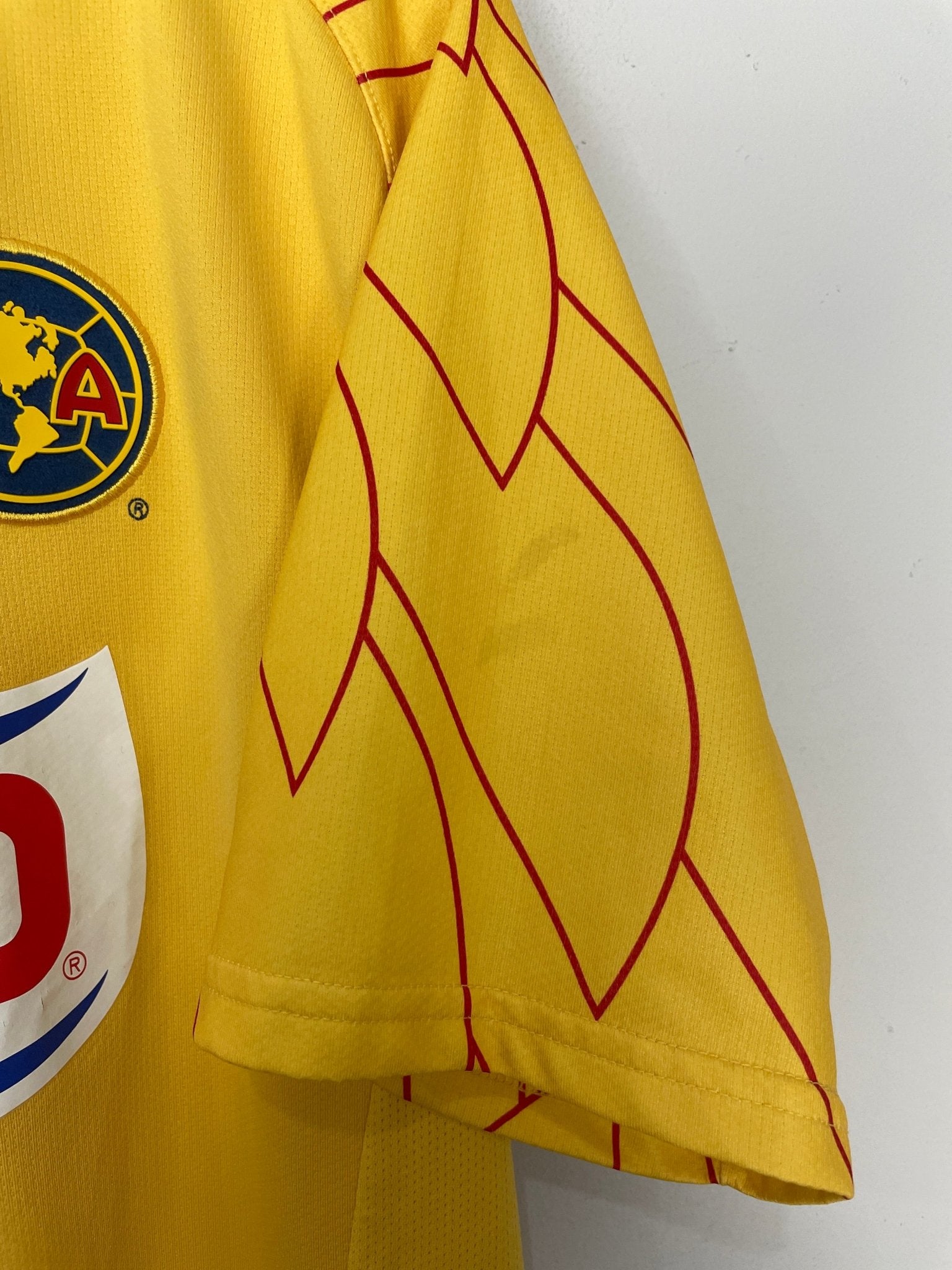 Shop 2007/08 CLUB AMERICA HOME SHIRT (XL) NIKE, classic football shirts, vintage football shirts & retro soccer jerseys at Cult Kits