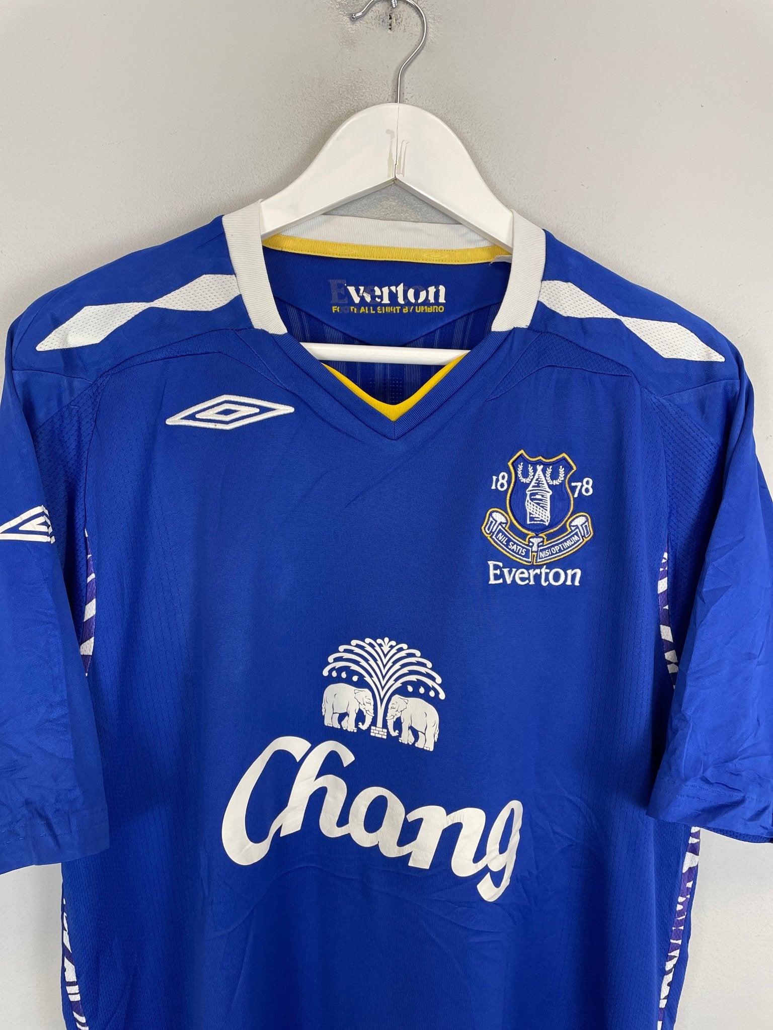 Shop 2007/08 EVERTON ARTETA #6 HOME SHIRT (XL) UMBRO, classic football shirts, vintage football shirts & retro soccer jerseys at Cult Kits