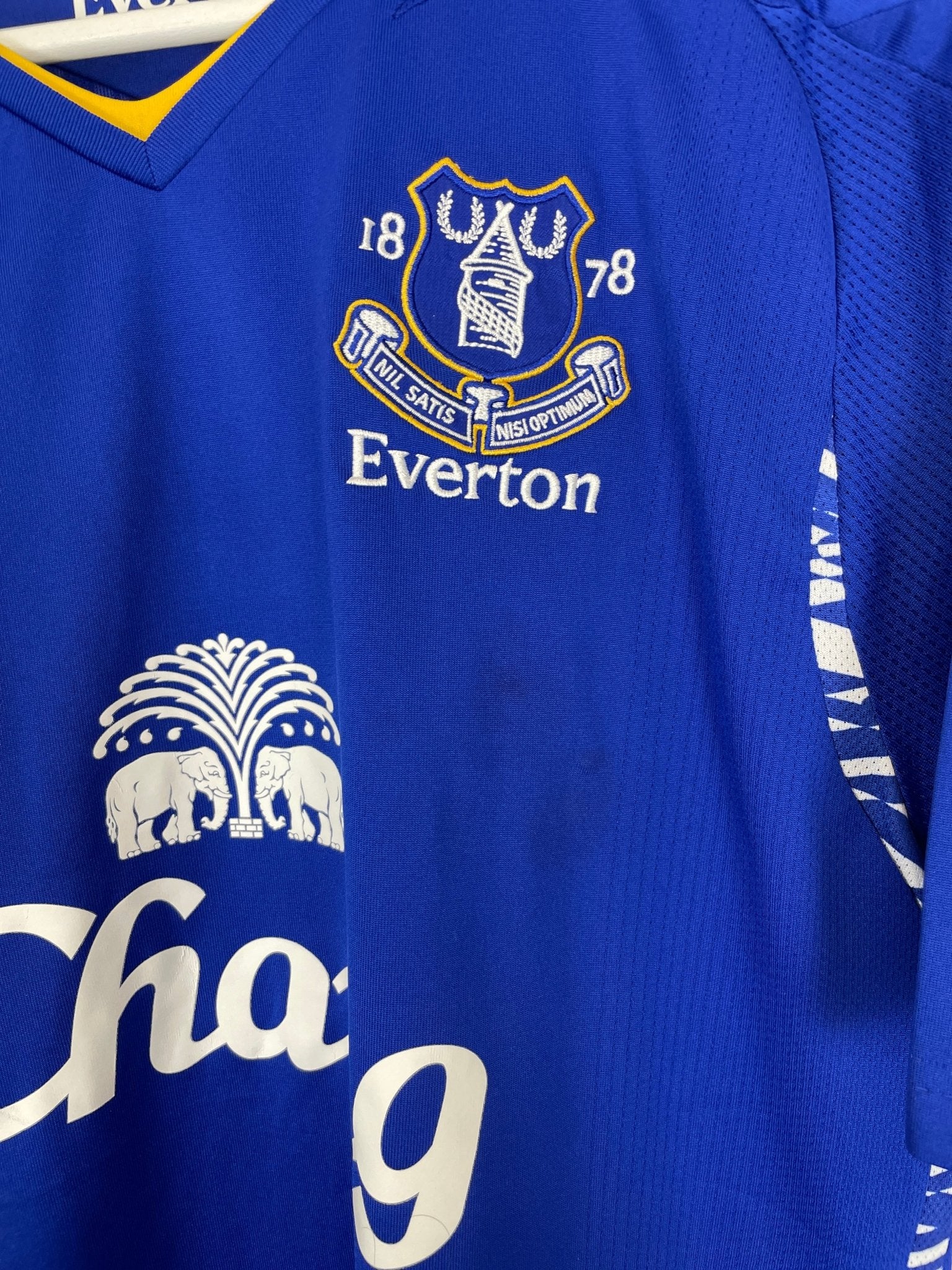 Shop 2007/08 EVERTON YAKUBU #22 HOME SHIRT (L) UMBRO, classic football shirts, vintage football shirts & retro soccer jerseys at Cult Kits
