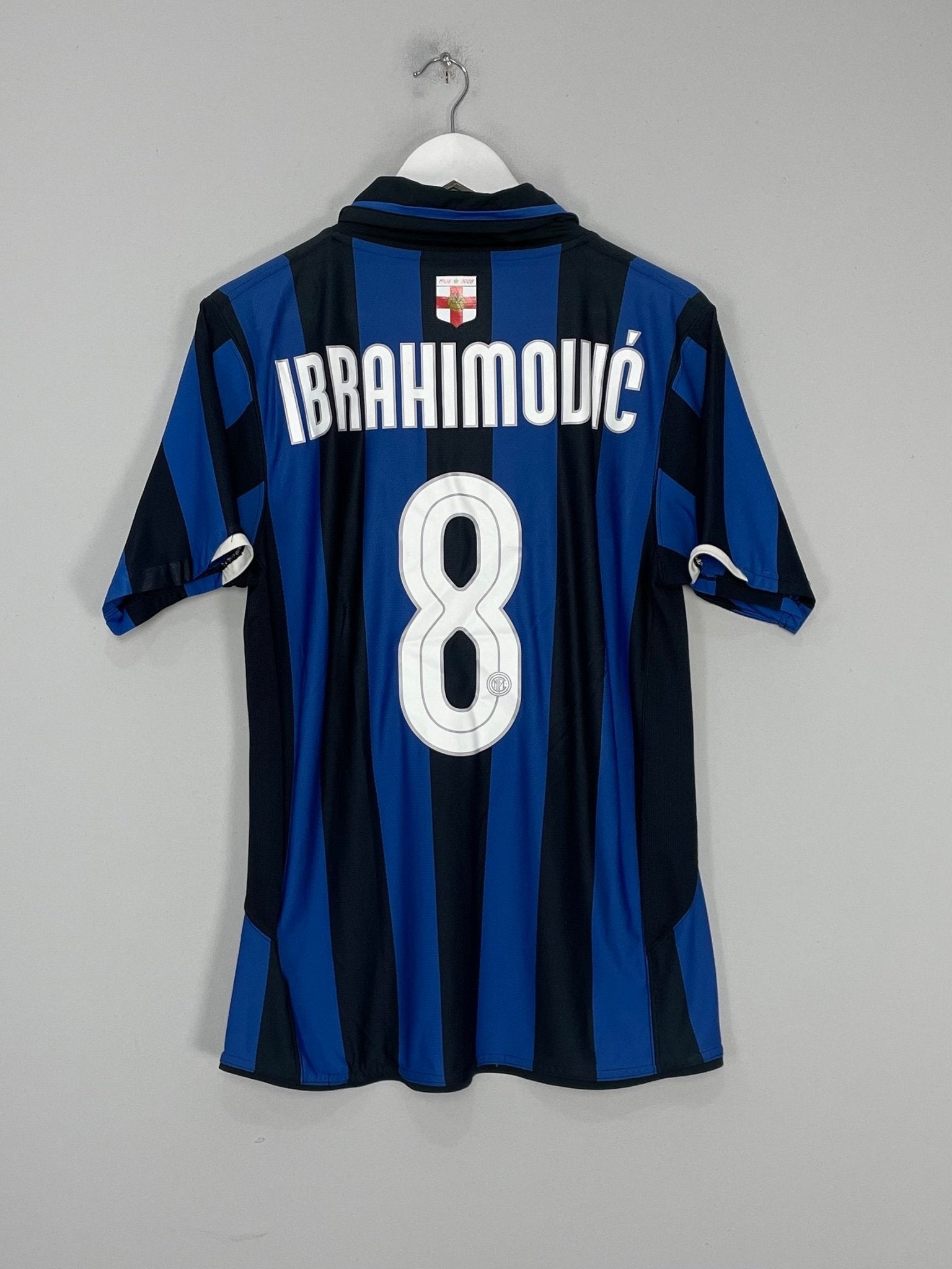 Shop 2007/08 INTER MILAN IBRAHIMOVIC #8 *CENTENARY* HOME SHIRT (M) NIKE, classic football shirts, vintage football shirts & retro soccer jerseys at Cult Kits