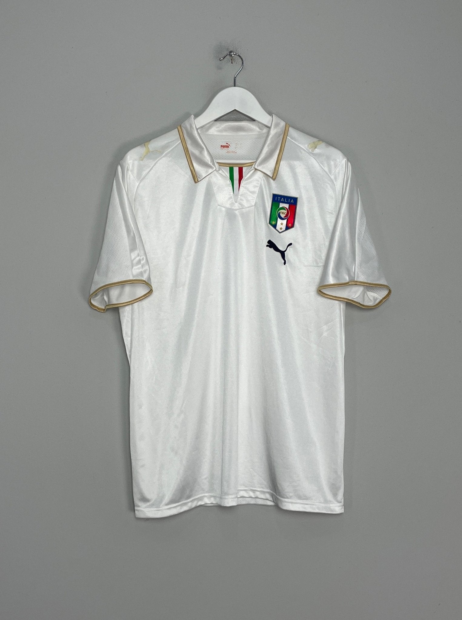 Shop 2007/08 ITALY AWAY SHIRT (L) PUMA, classic football shirts, vintage football shirts & retro soccer jerseys at Cult Kits