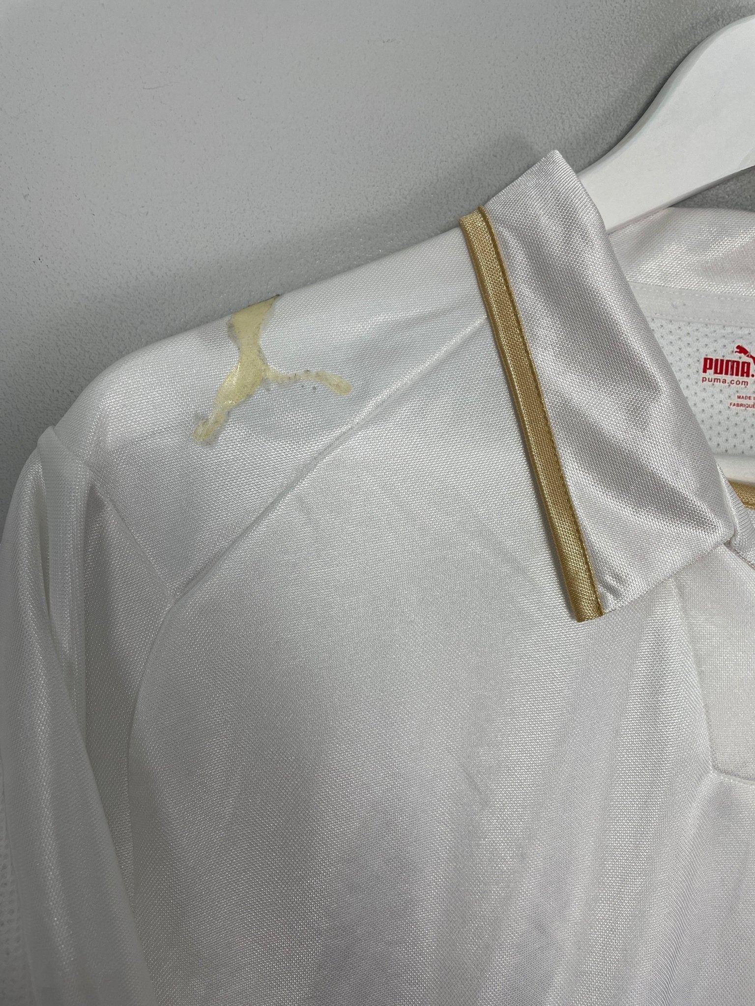 Shop 2007/08 ITALY AWAY SHIRT (L) PUMA, classic football shirts, vintage football shirts & retro soccer jerseys at Cult Kits