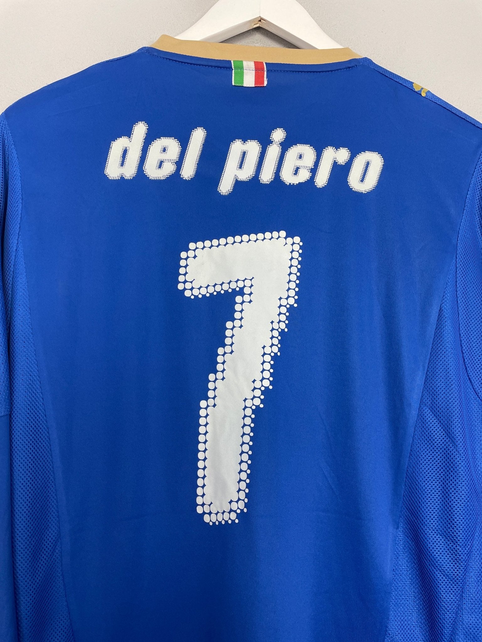 Shop 2007/08 ITALY DEL PIERO #7 L/S HOME SHIRT (L) PUMA, classic football shirts, vintage football shirts & retro soccer jerseys at Cult Kits