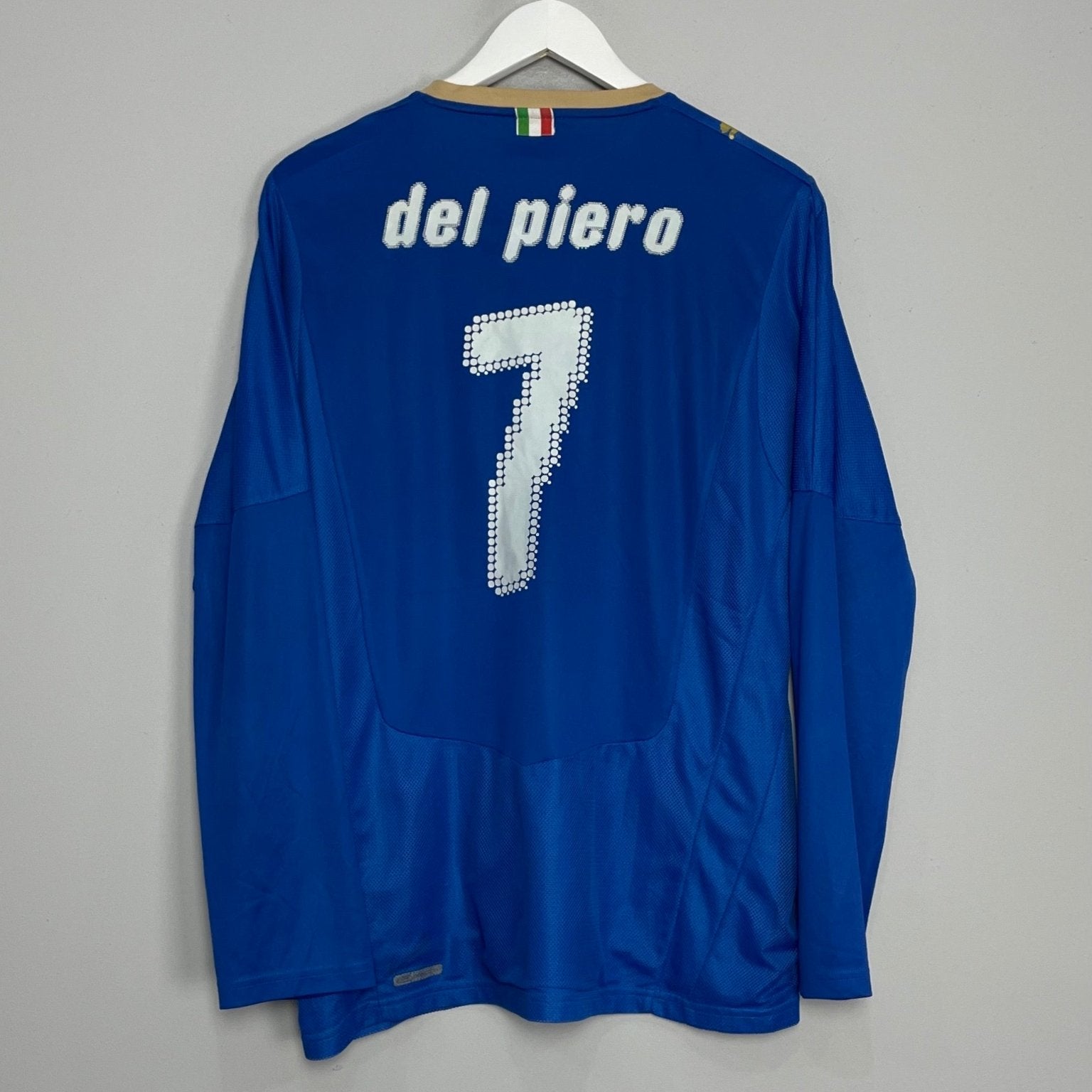 Shop 2007/08 ITALY DEL PIERO #7 L/S HOME SHIRT (L) PUMA, classic football shirts, vintage football shirts & retro soccer jerseys at Cult Kits