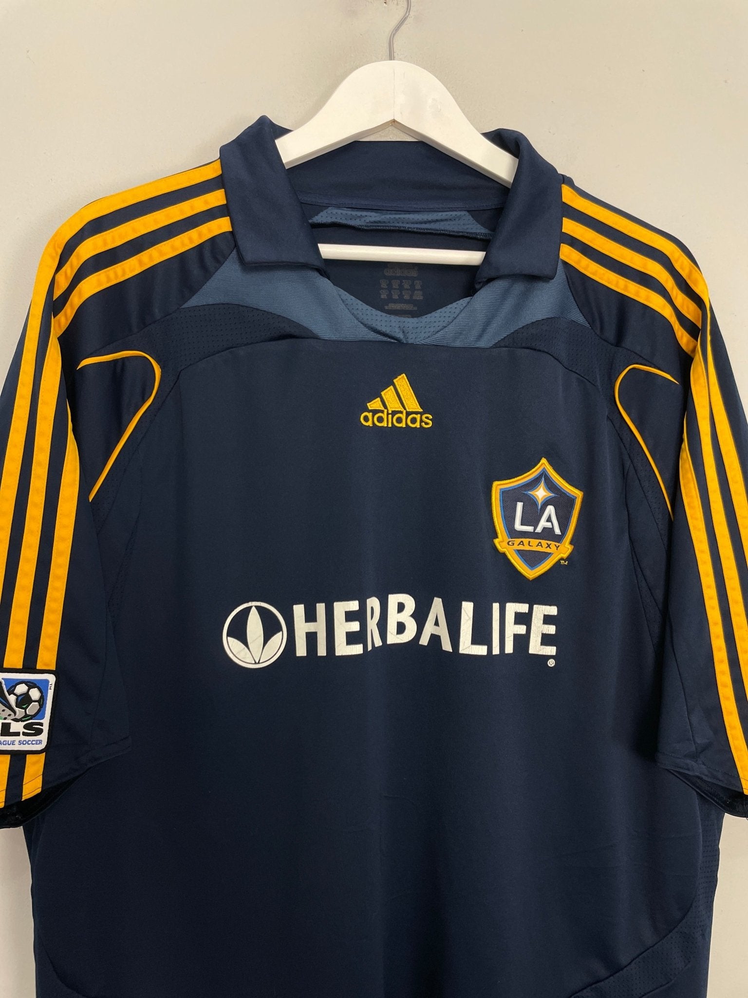 Shop 2007/08 LA GALAXY BECKHAM #23 AWAY SHIRT (XXL) ADIDAS, classic football shirts, vintage football shirts & retro soccer jerseys at Cult Kits