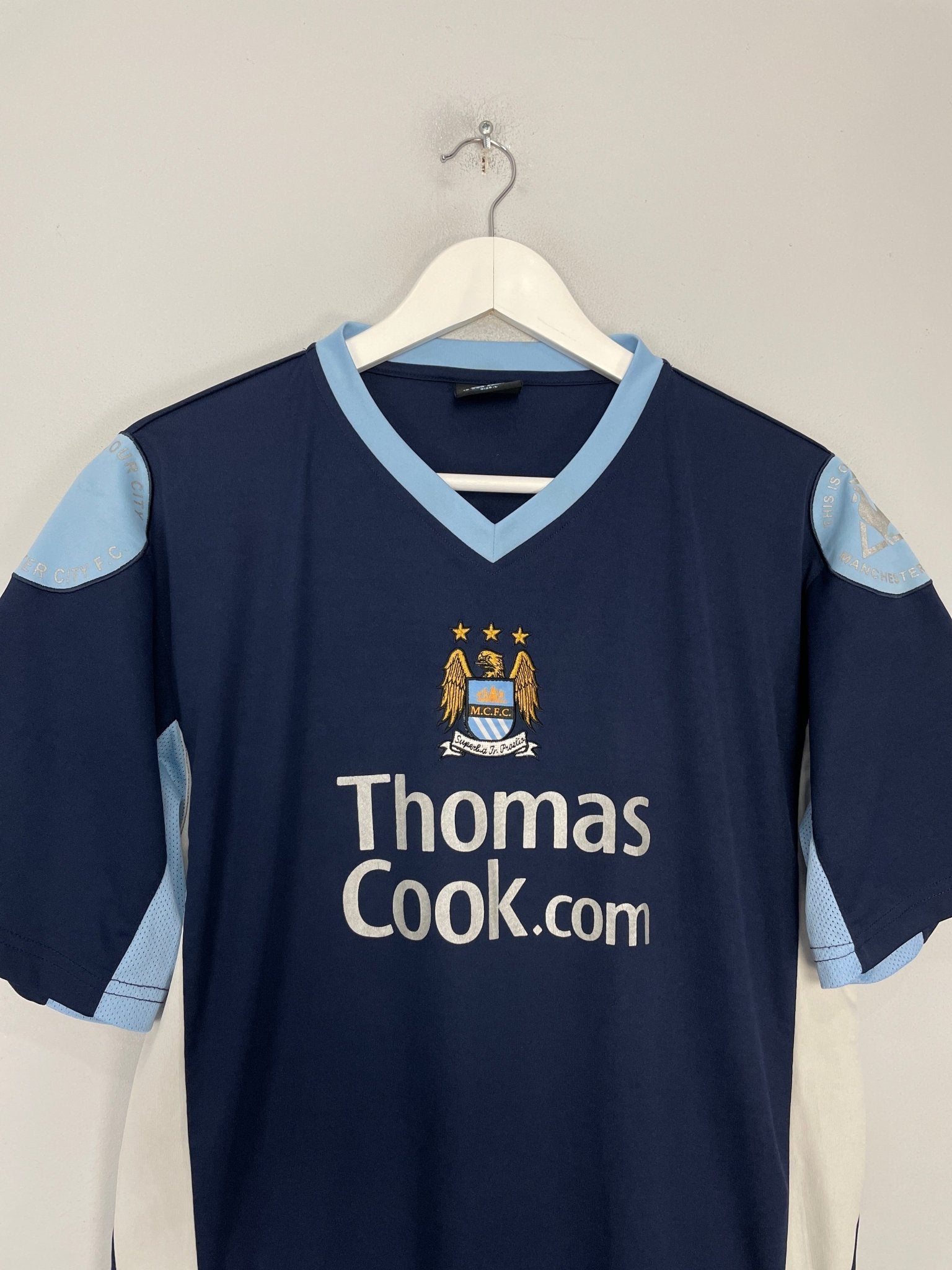 Shop 2007/08 MANCHESTER CITY TRAINING SHIRT (L) LE COQ, classic football shirts, vintage football shirts & retro soccer jerseys at Cult Kits