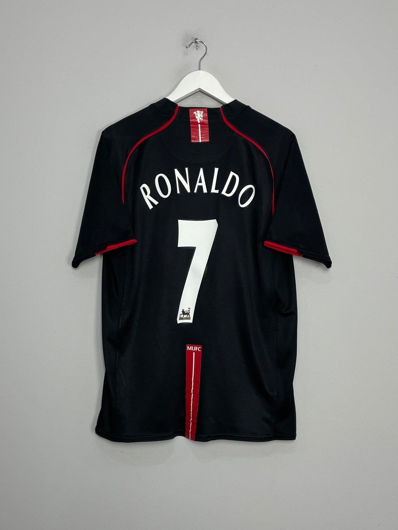 Shop 2007/08 MANCHESTER UNITED RONALDO #7 AWAY SHIRT (L) NIKE, classic football shirts, vintage football shirts & retro soccer jerseys at Cult Kits