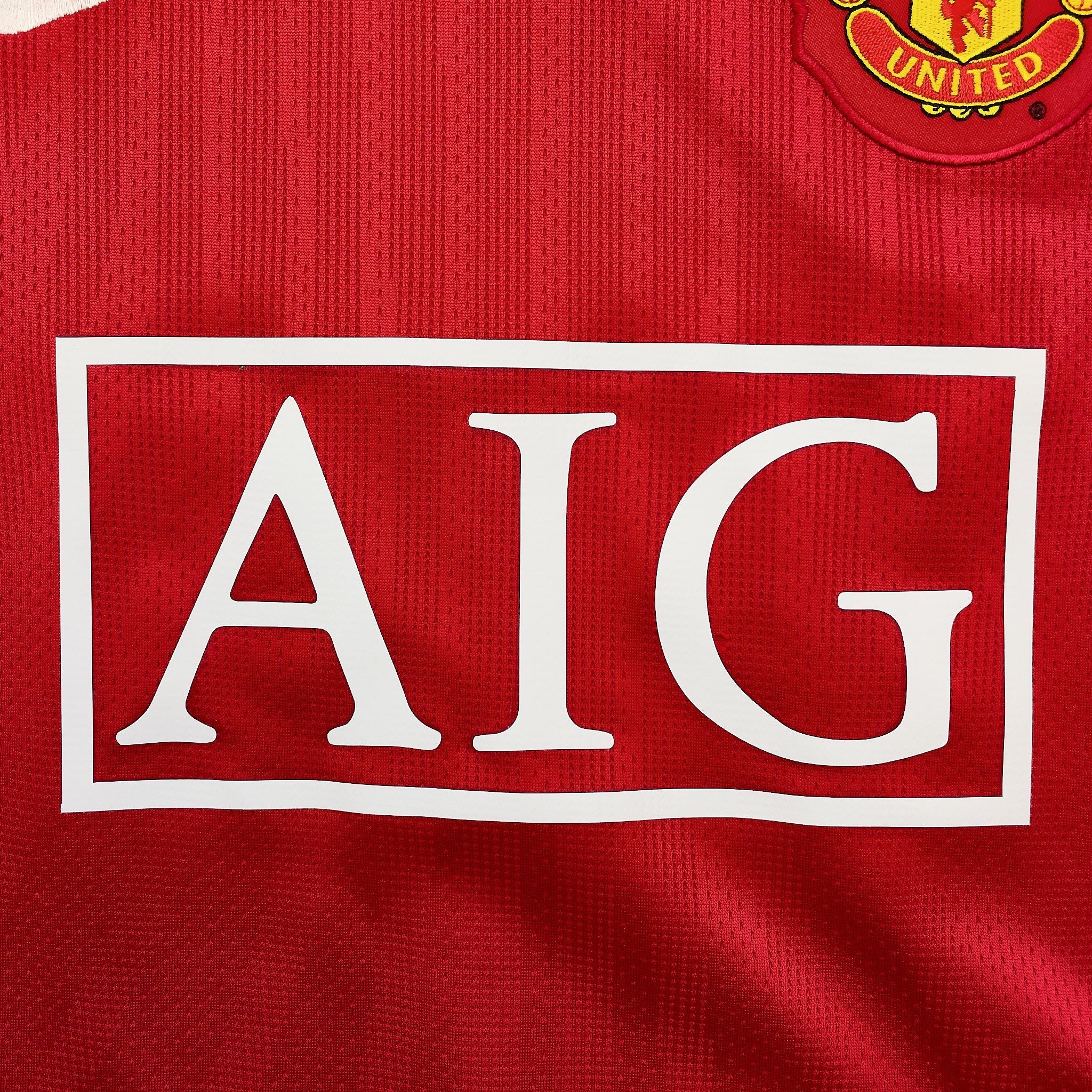 Buy 2007/08 Manchester United Ronaldo 7 Home Shirt (S) Nike ~ Free worldwide shipping ~ Authentic Vintage Football Shirts from Cult Kits