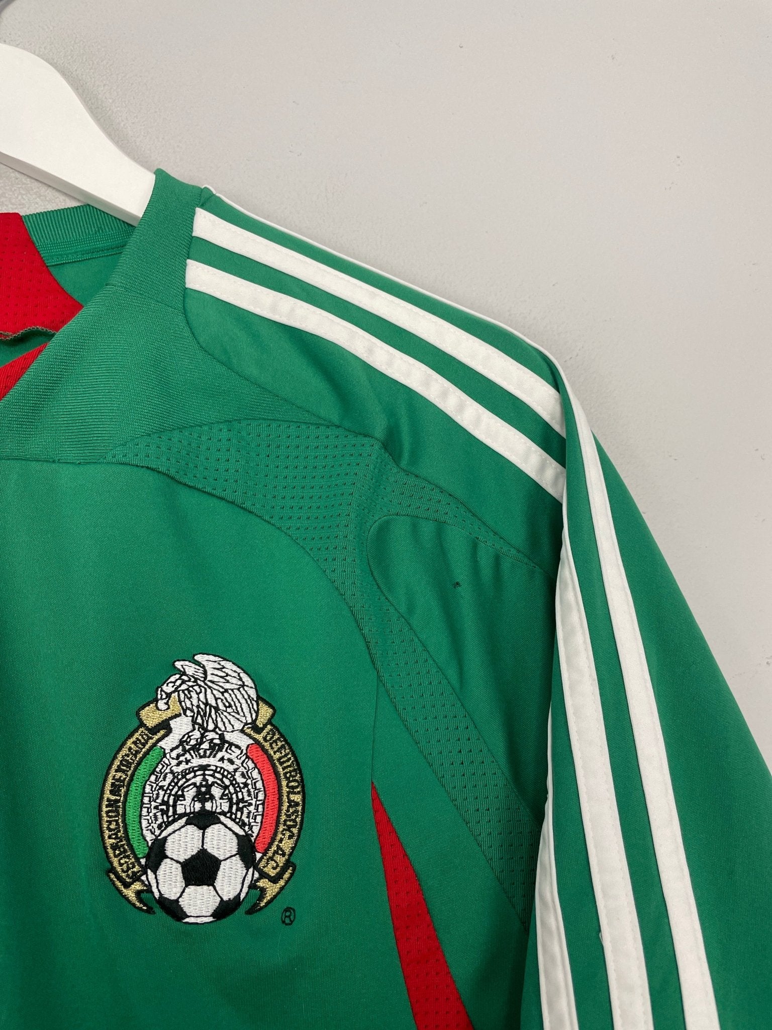 Shop 2007/08 MEXICO HOME SHIRT (L) ADIDAS, classic football shirts, vintage football shirts & retro soccer jerseys at Cult Kits