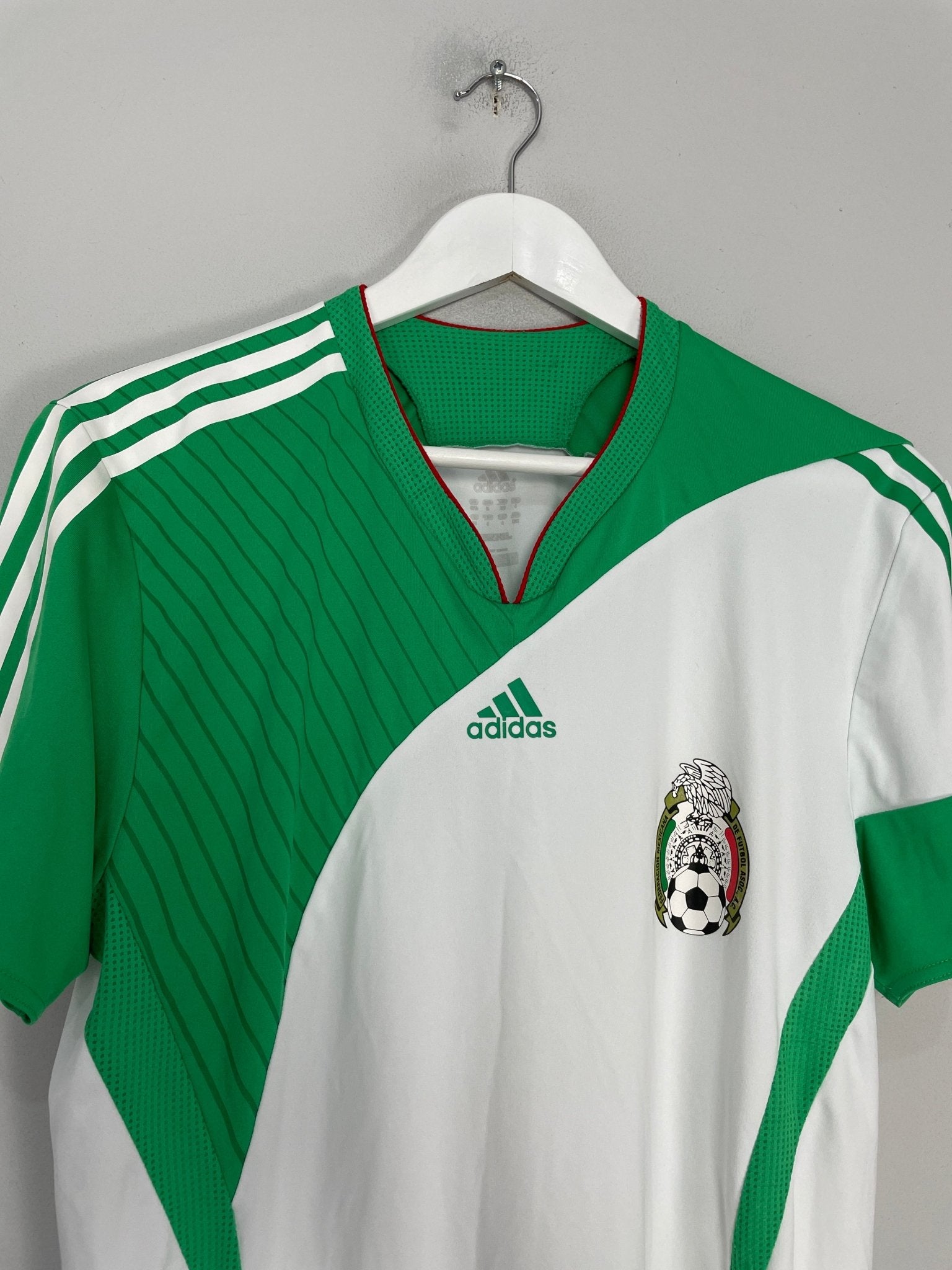 Shop 2007/08 MEXICO TRAINING SHIRT (M) ADIDAS, classic football shirts, vintage football shirts & retro soccer jerseys at Cult Kits