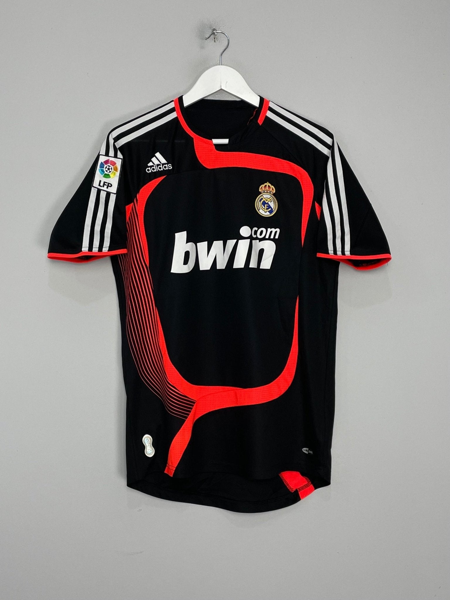 Shop 2007/08 REAL MADRID GK SHIRT (S) ADIDAS, classic football shirts, vintage football shirts & retro soccer jerseys at Cult Kits