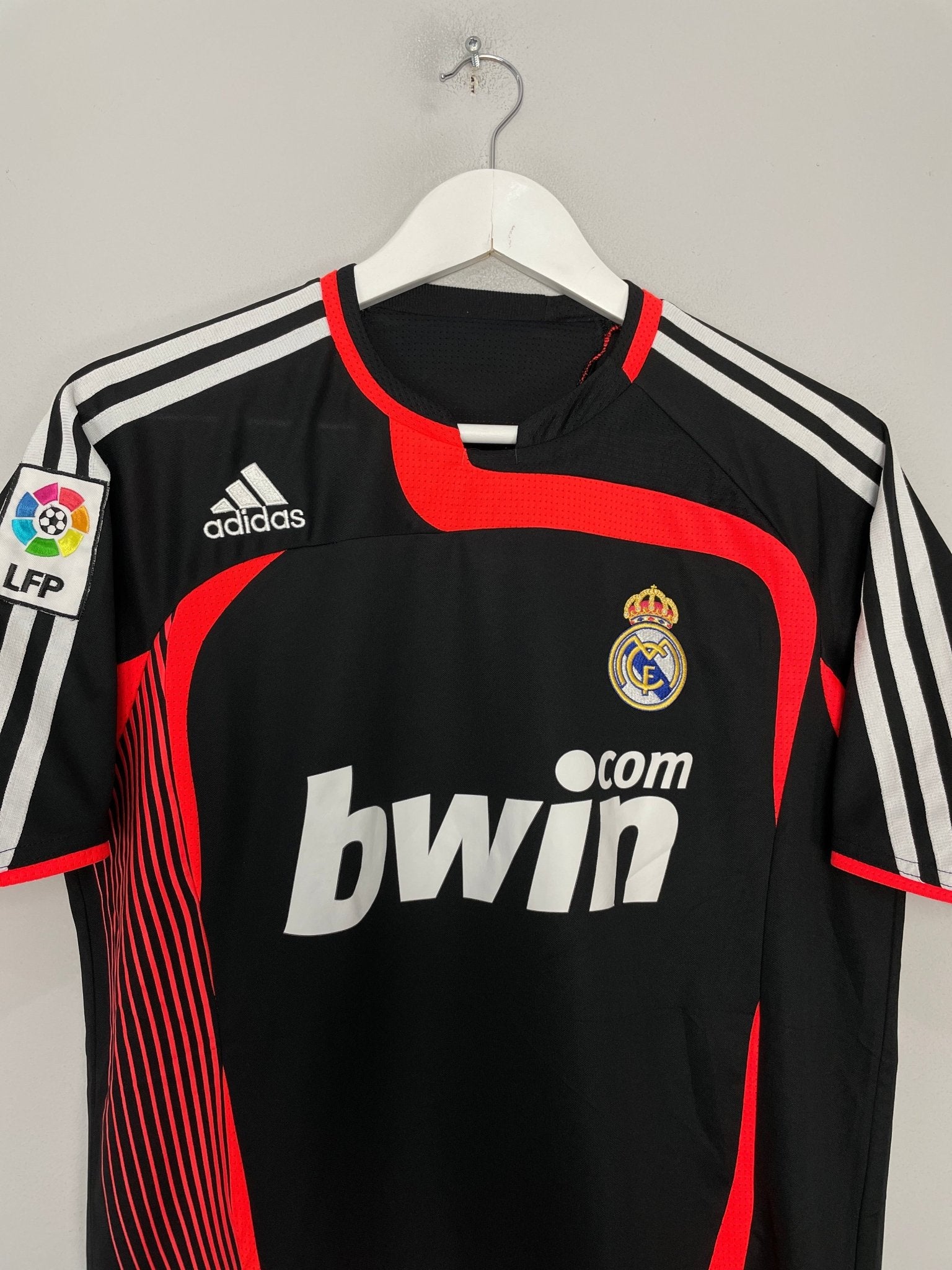 Shop 2007/08 REAL MADRID GK SHIRT (S) ADIDAS, classic football shirts, vintage football shirts & retro soccer jerseys at Cult Kits