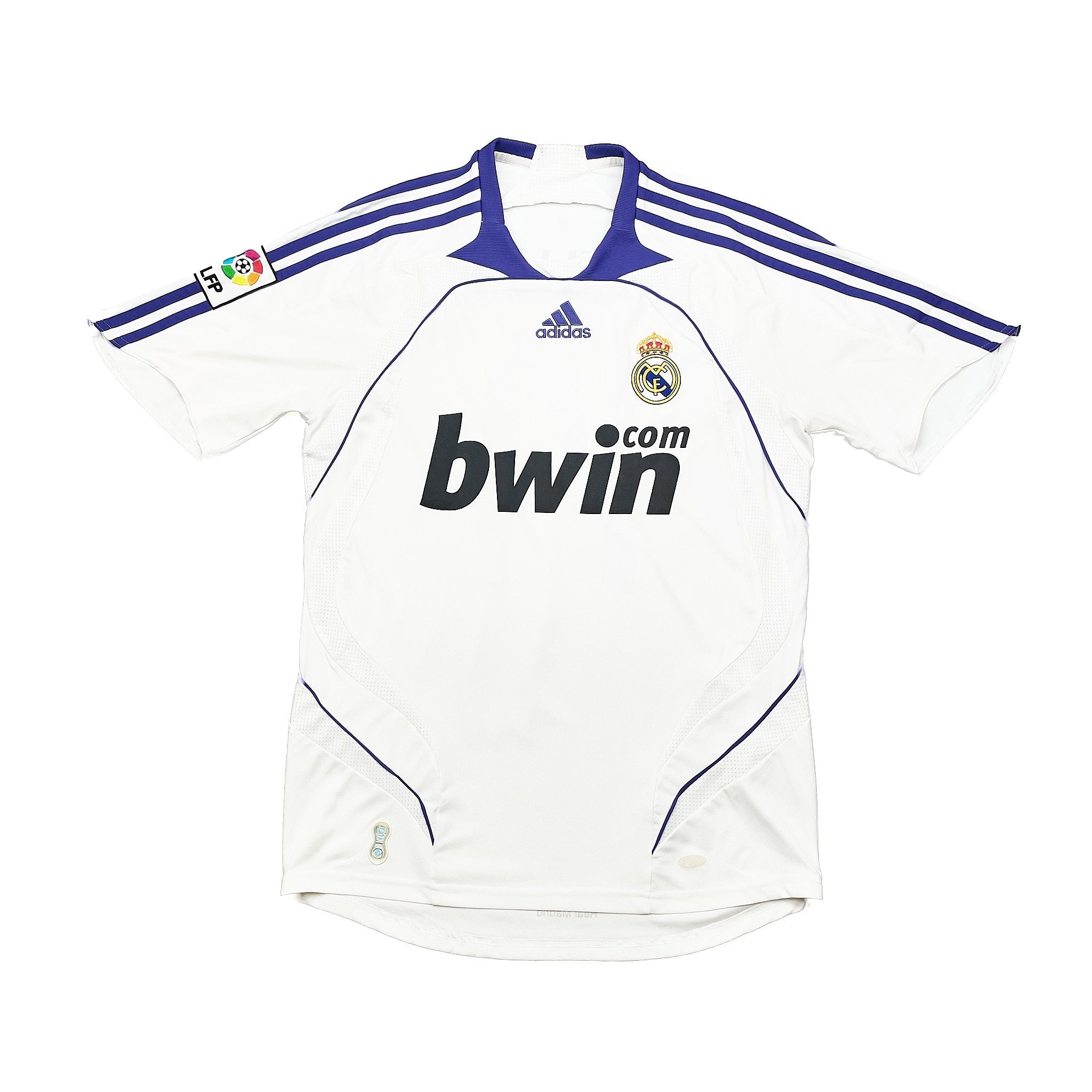 Buy 2007/08 Real Madrid Guti Haz 14 Home Shirt (M) Adidas ~ Free worldwide shipping ~ Authentic Vintage Football Shirts from Cult Kits