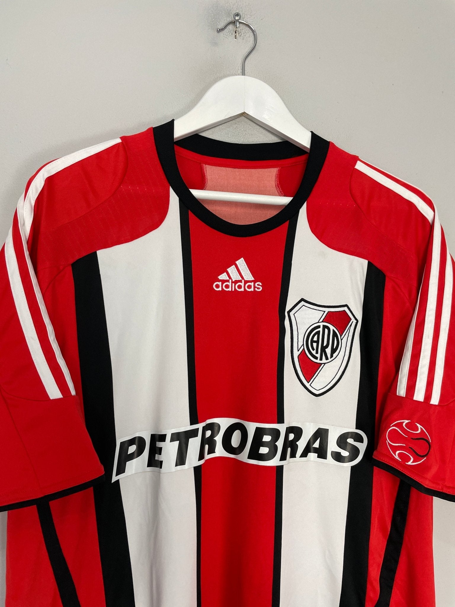 Shop 2007/08 RIVER PLATE HOME SHIRT (XL) ADIDAS, classic football shirts, vintage football shirts & retro soccer jerseys at Cult Kits
