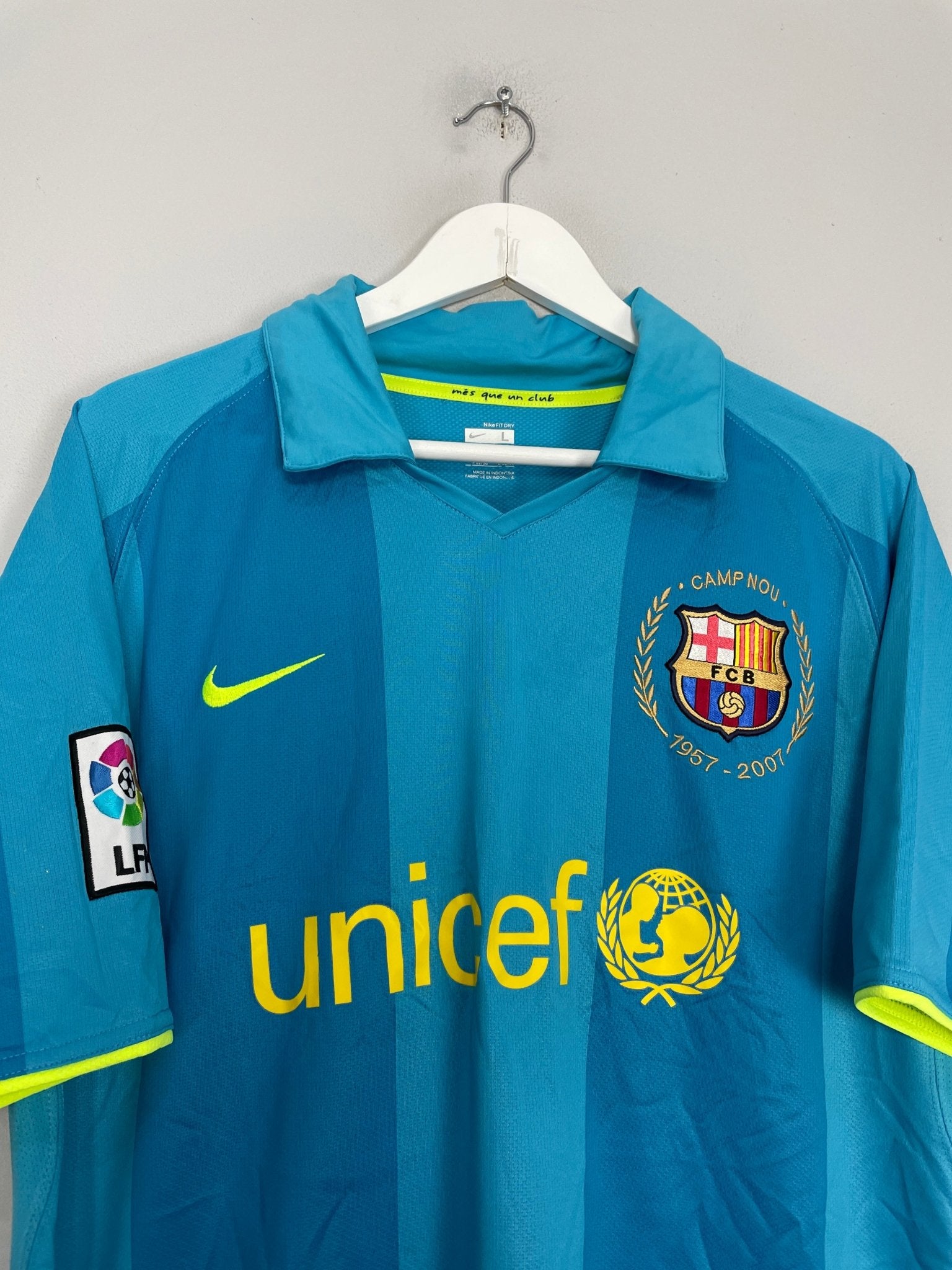 Shop 2007/09 BARCELONA RONALDINHO #10 AWAY SHIRT (L) NIKE, classic football shirts, vintage football shirts & retro soccer jerseys at Cult Kits