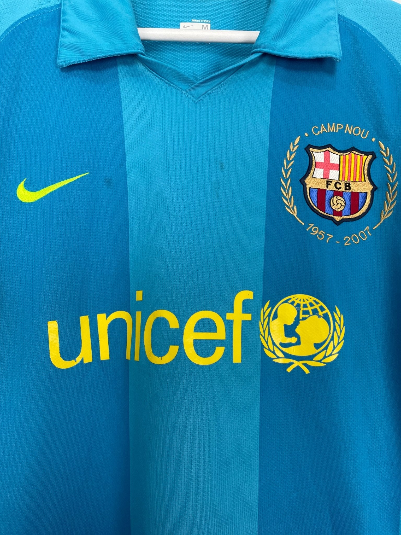 Shop 2007/09 BARCELONA RONALDINHO #10 AWAY SHIRT (M) NIKE, classic football shirts, vintage football shirts & retro soccer jerseys at Cult Kits