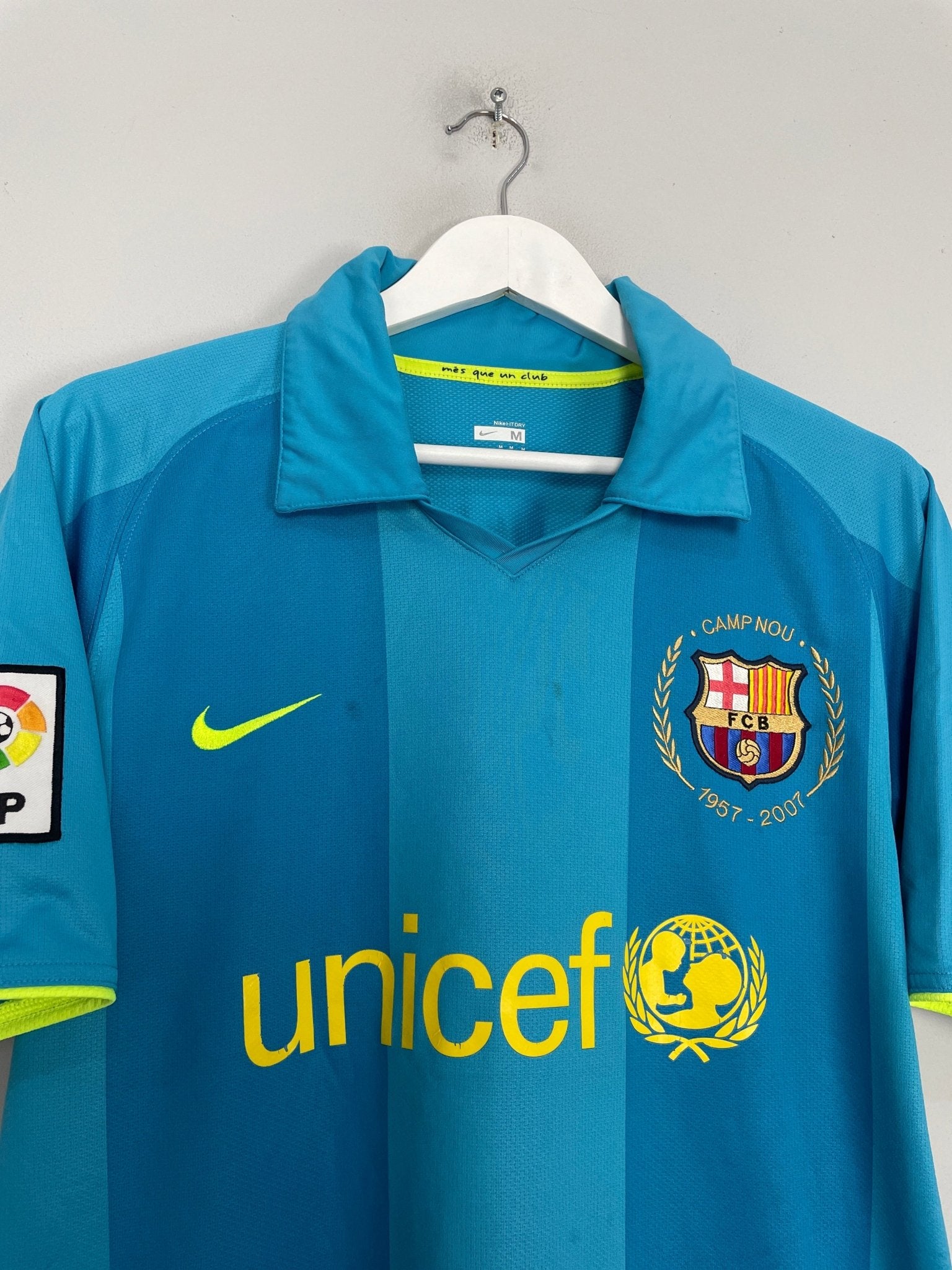 Shop 2007/09 BARCELONA RONALDINHO #10 AWAY SHIRT (M) NIKE, classic football shirts, vintage football shirts & retro soccer jerseys at Cult Kits
