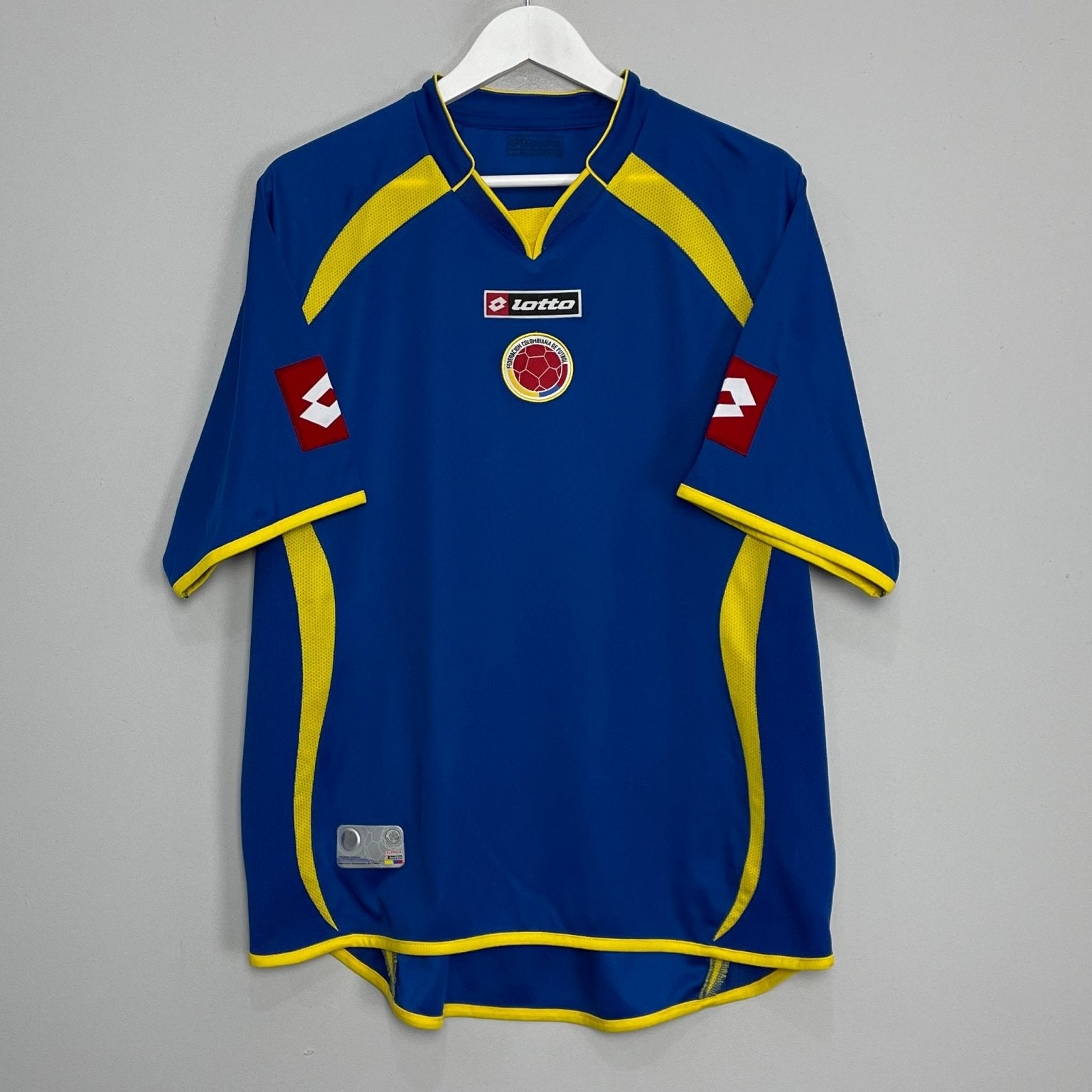Shop 2007/09 COLOMBIA AWAY SHIRT (L) LOTTO, classic football shirts, vintage football shirts & retro soccer jerseys at Cult Kits