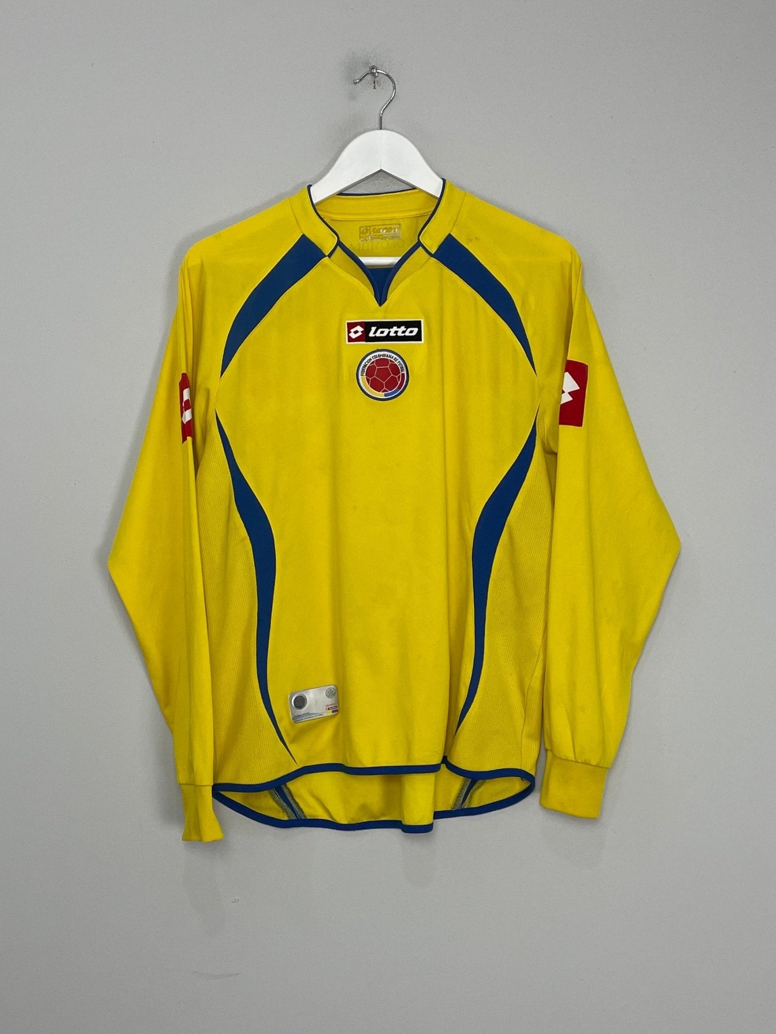 Shop 2007/09 COLOMBIA L/S HOME SHIRT (M) LOTTO, classic football shirts, vintage football shirts & retro soccer jerseys at Cult Kits