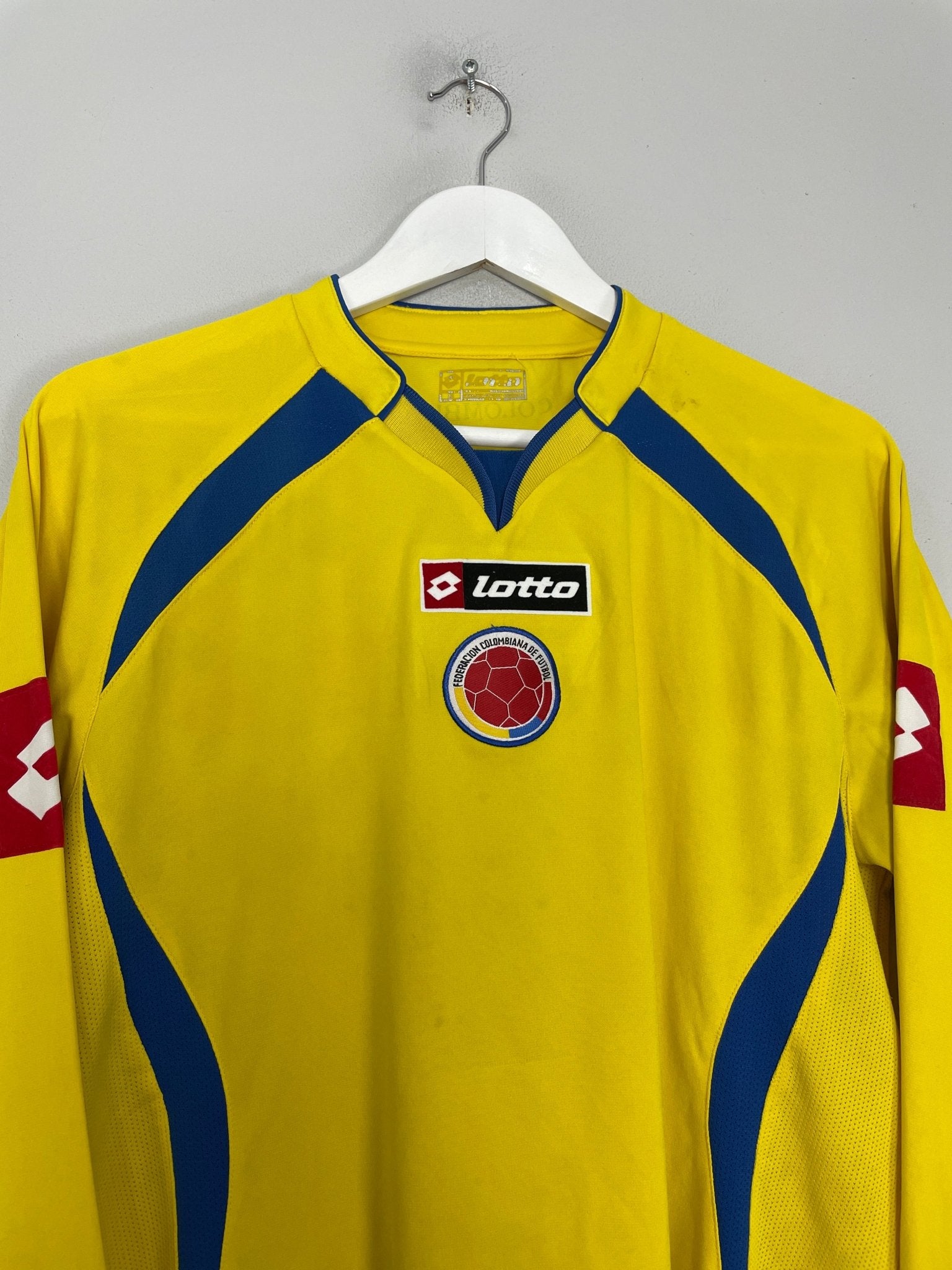 Shop 2007/09 COLOMBIA L/S HOME SHIRT (M) LOTTO, classic football shirts, vintage football shirts & retro soccer jerseys at Cult Kits