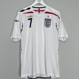 Shop 2007/09 ENGLAND BECKHAM #7 HOME SHIRT (L) UMBRO, classic football shirts, vintage football shirts & retro soccer jerseys at Cult Kits