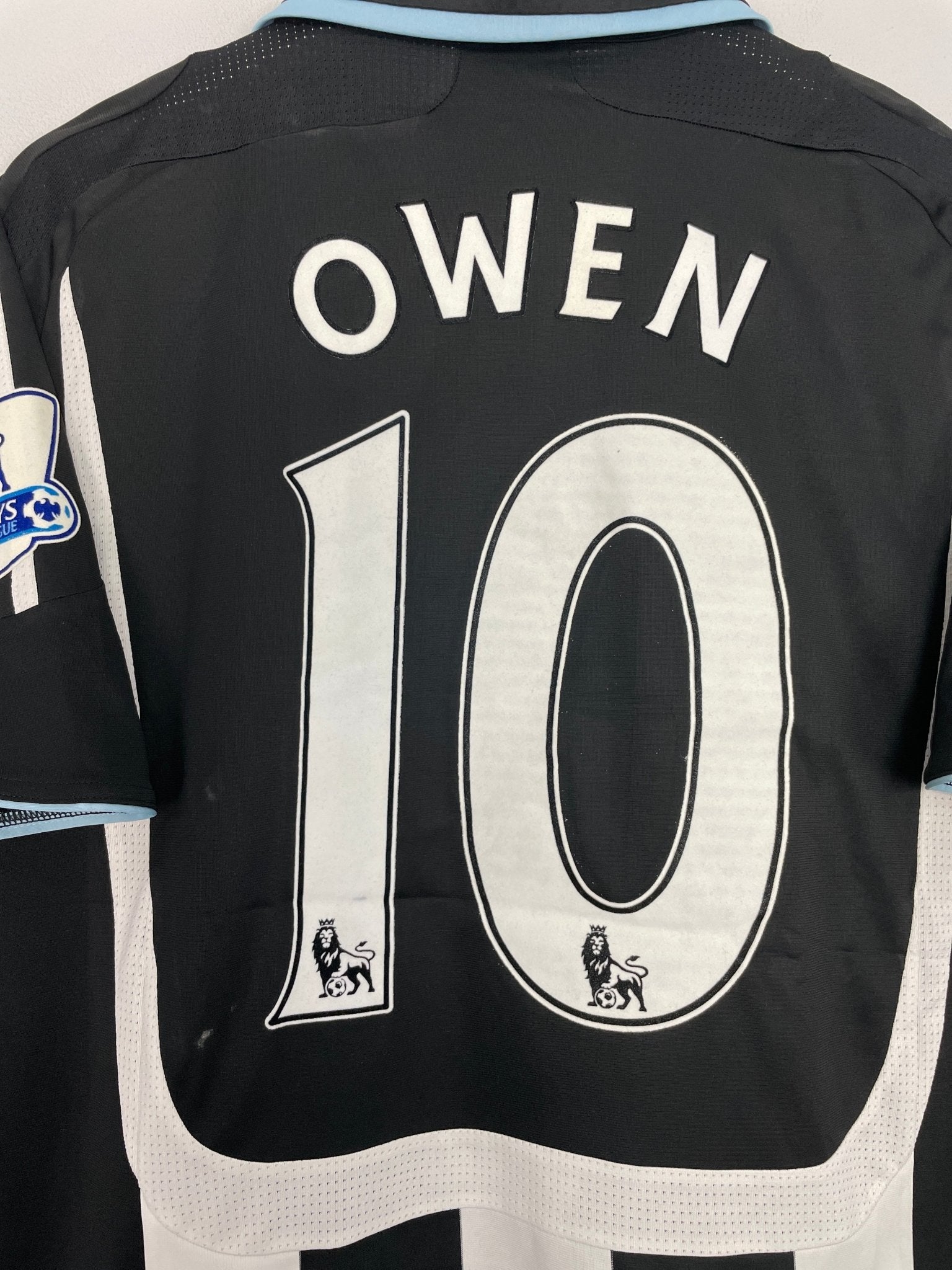 Shop 2007/09 NEWCASTLE UNITED OWEN #10 HOME SHIRT (M) ADIDAS, classic football shirts, vintage football shirts & retro soccer jerseys at Cult Kits