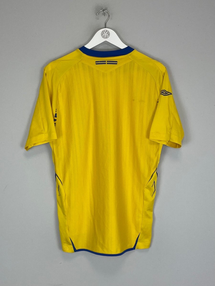 2007/09 SWEDEN HOME SHIRT (M) UMBRO - Cult Kits - Medium - Buy Vintage Football Shirts, Authentic Retro Football Shirts For Sale, Classic Football Shirts & Soccer Jersey