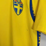 2007/09 SWEDEN HOME SHIRT (M) UMBRO - Cult Kits - Medium - Buy Vintage Football Shirts, Authentic Retro Football Shirts For Sale, Classic Football Shirts & Soccer Jersey