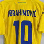 2007/09 SWEDEN IBRAHIMOVIC 10 HOME SHIRT (M) UMBRO - Cult Kits - Medium - Buy Vintage Football Shirts, Authentic Retro Football Shirts For Sale, Classic Football Shirts & Soccer Jersey