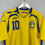 2007/09 SWEDEN IBRAHIMOVIC 10 HOME SHIRT (M) UMBRO - Cult Kits - Medium - Buy Vintage Football Shirts, Authentic Retro Football Shirts For Sale, Classic Football Shirts & Soccer Jersey