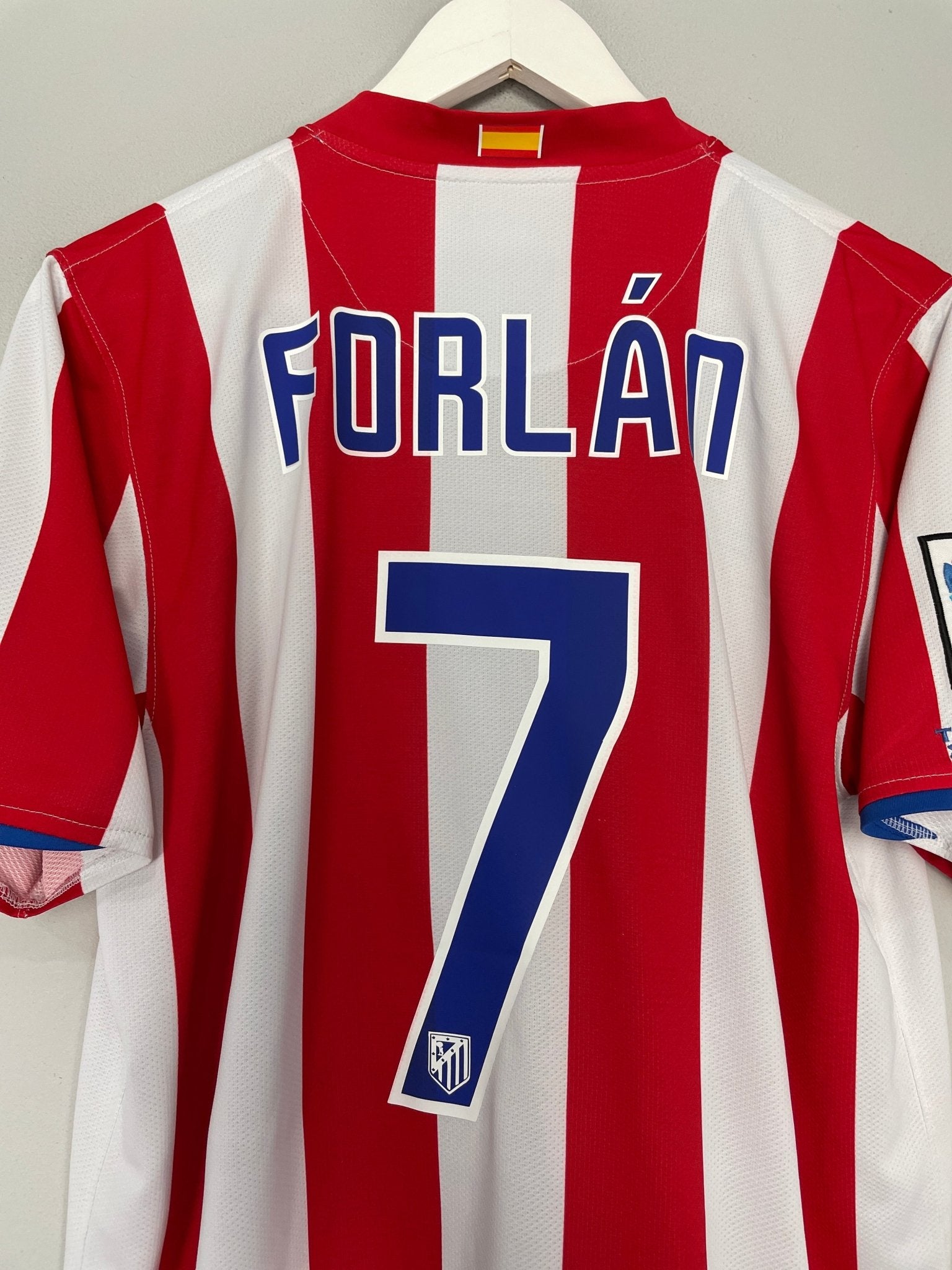 Shop 2008/09 ATLETICO MADRID FORLAN #7 HOME SHIRT (M) NIKE, classic football shirts, vintage football shirts & retro soccer jerseys at Cult Kits