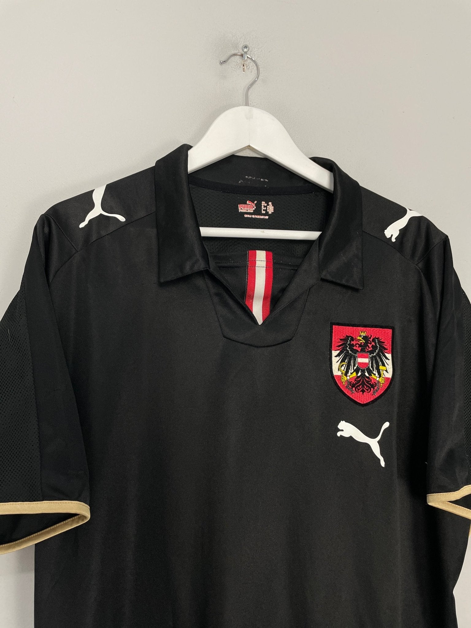 Shop 2008/09 AUSTRIA AWAY SHIRT (XL) PUMA, classic football shirts, vintage football shirts & retro soccer jerseys at Cult Kits