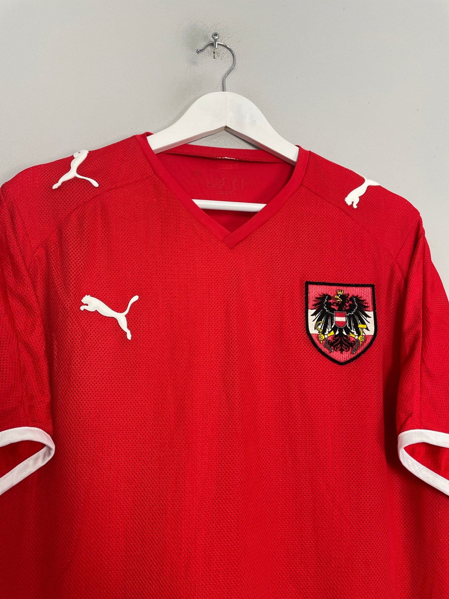 Shop 2008/09 AUSTRIA HOME SHIRT (XL) PUMA, classic football shirts, vintage football shirts & retro soccer jerseys at Cult Kits