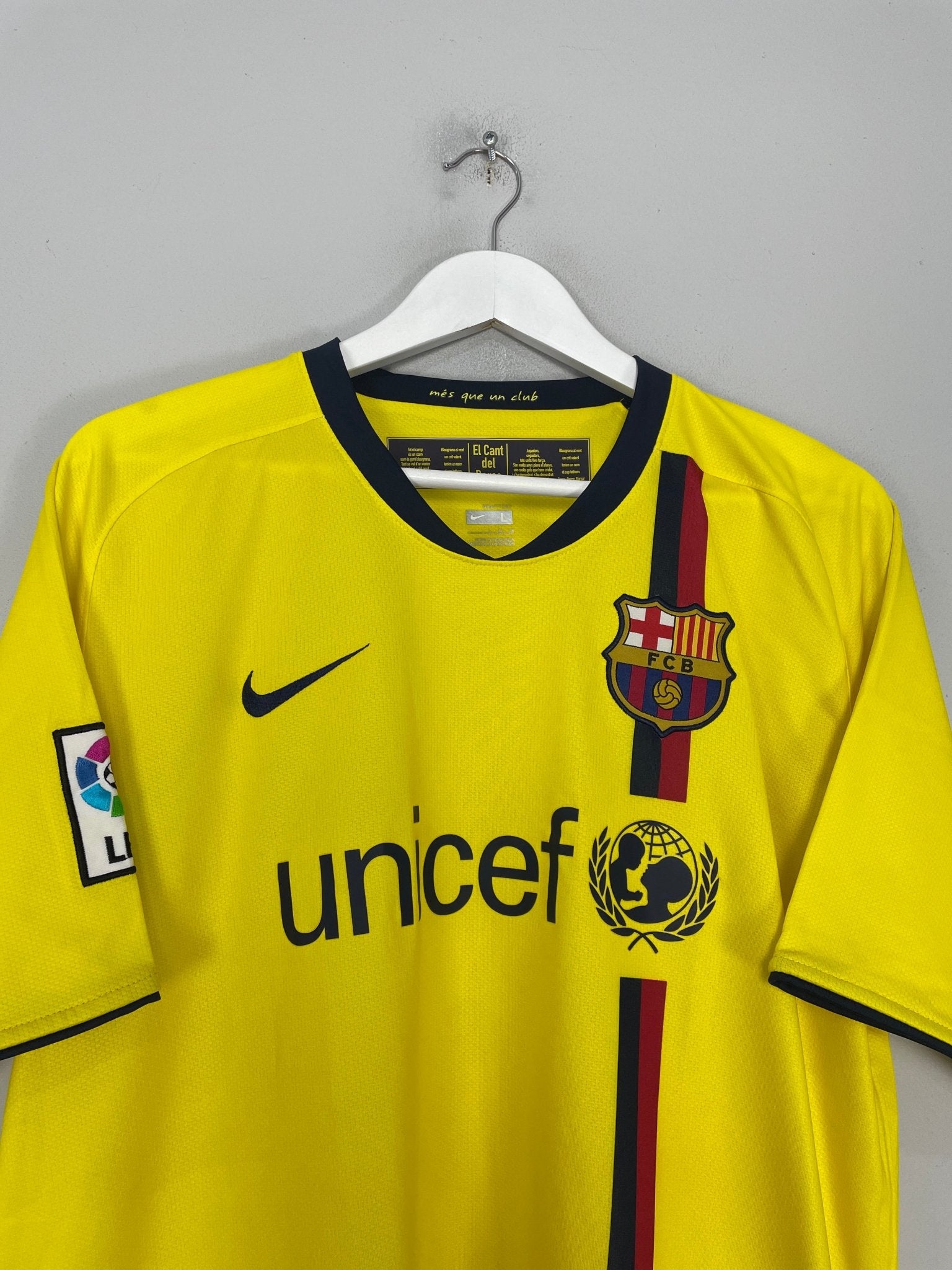 Shop 2008/09 BARCELONA MESSI #10 AWAY SHIRT (L) NIKE, classic football shirts, vintage football shirts & retro soccer jerseys at Cult Kits