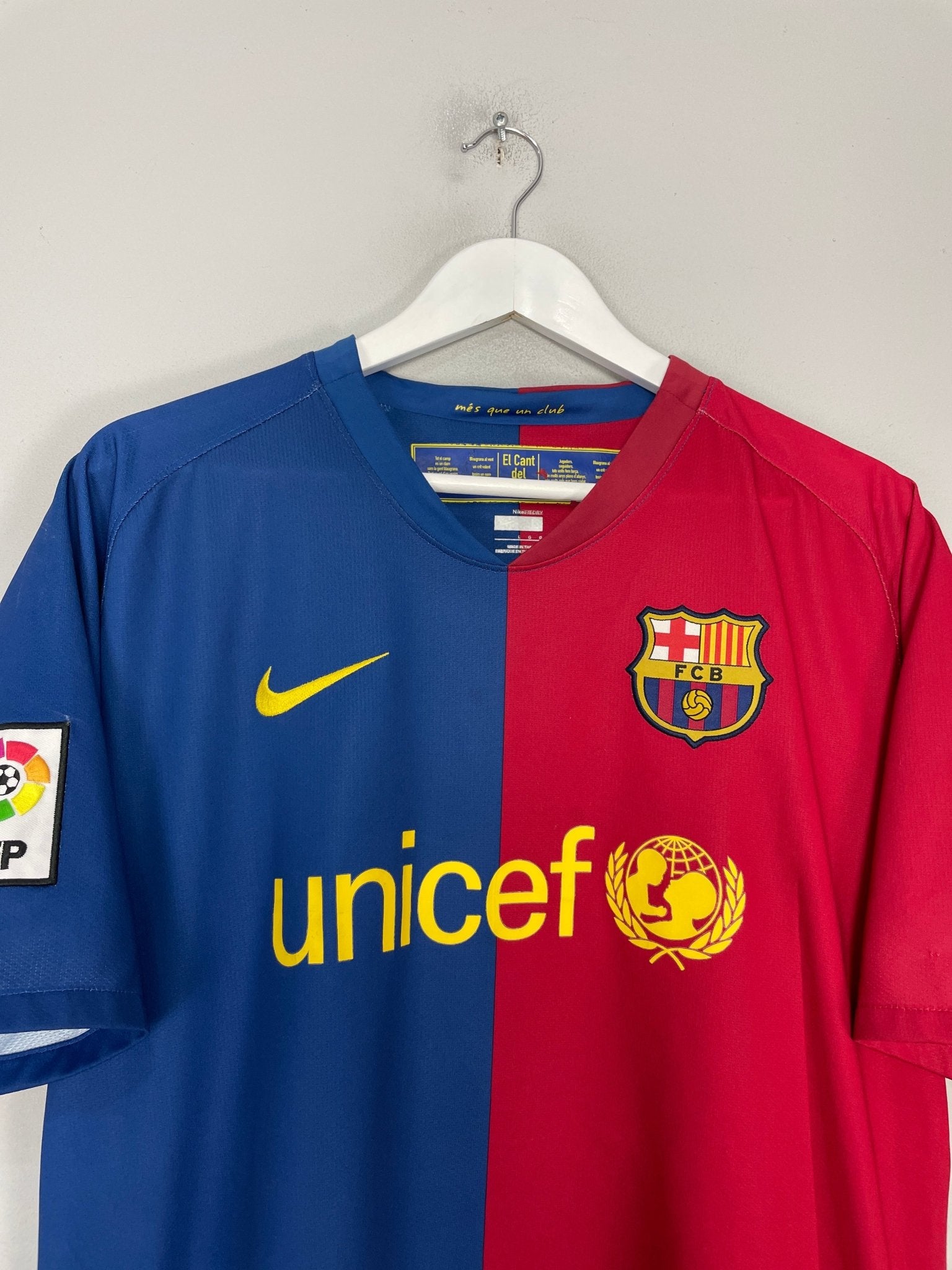 Shop 2008/09 BARCELONA MESSI #10 HOME SHIRT (L) NIKE, classic football shirts, vintage football shirts & retro soccer jerseys at Cult Kits