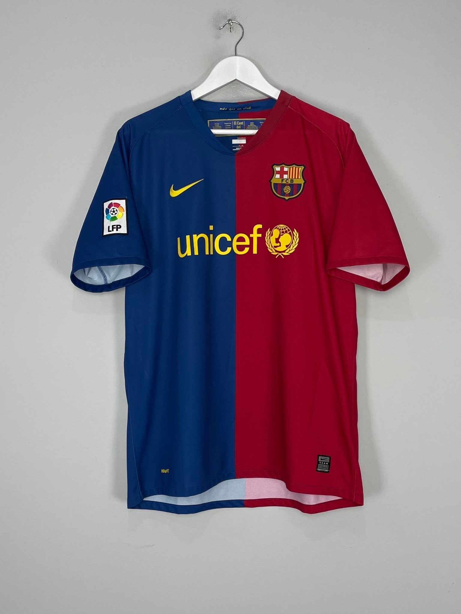Shop 2008/09 BARCELONA MESSI #10 HOME SHIRT (L) NIKE, classic football shirts, vintage football shirts & retro soccer jerseys at Cult Kits