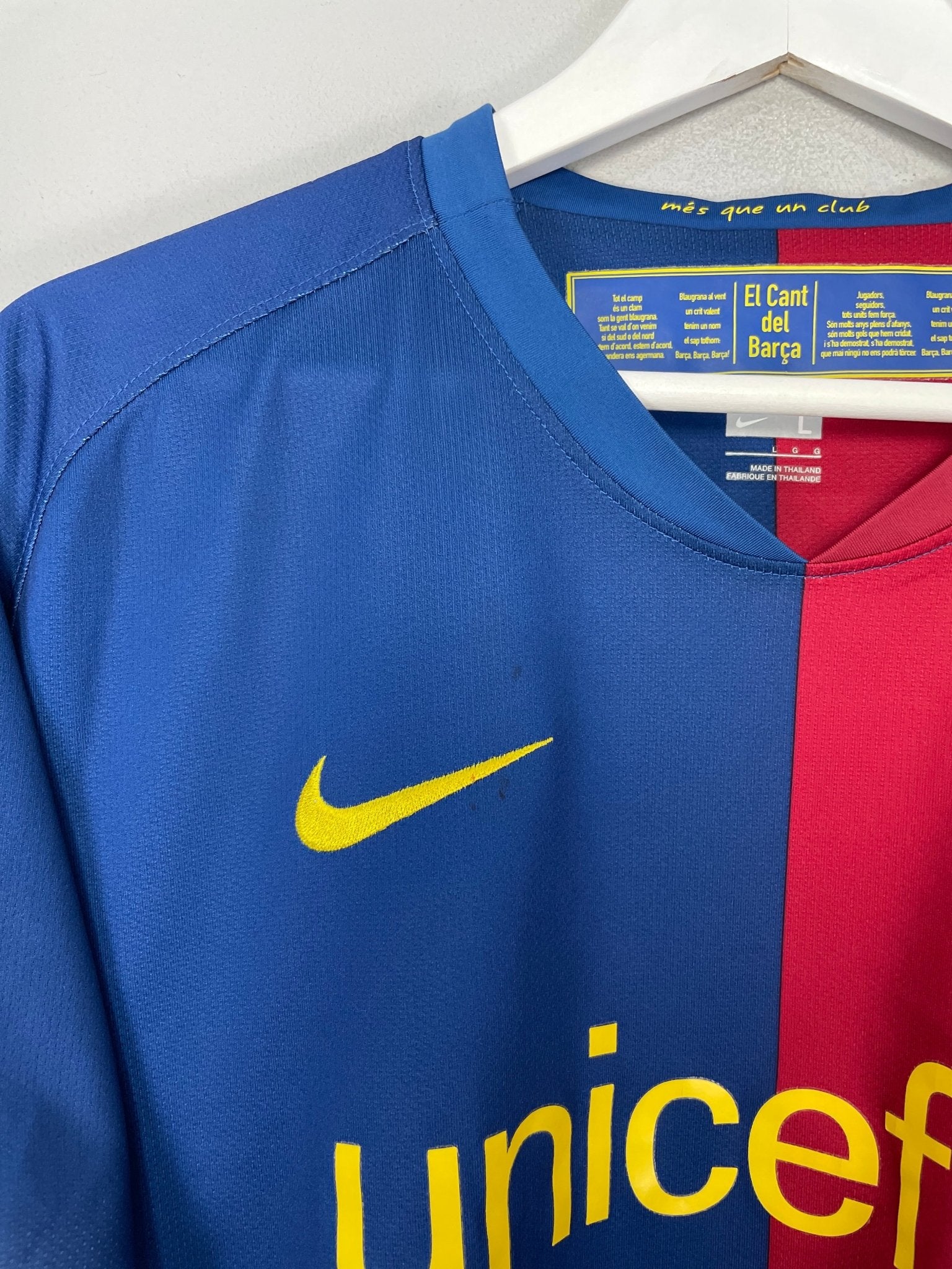 Shop 2008/09 BARCELONA MESSI #10 HOME SHIRT (L) NIKE, classic football shirts, vintage football shirts & retro soccer jerseys at Cult Kits